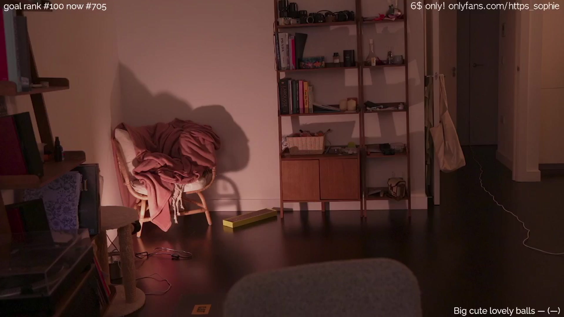 Gallery image thumbnail from tokencunt's myfreecams stream on, 03/03/2025, 02:28 image 6 of 20