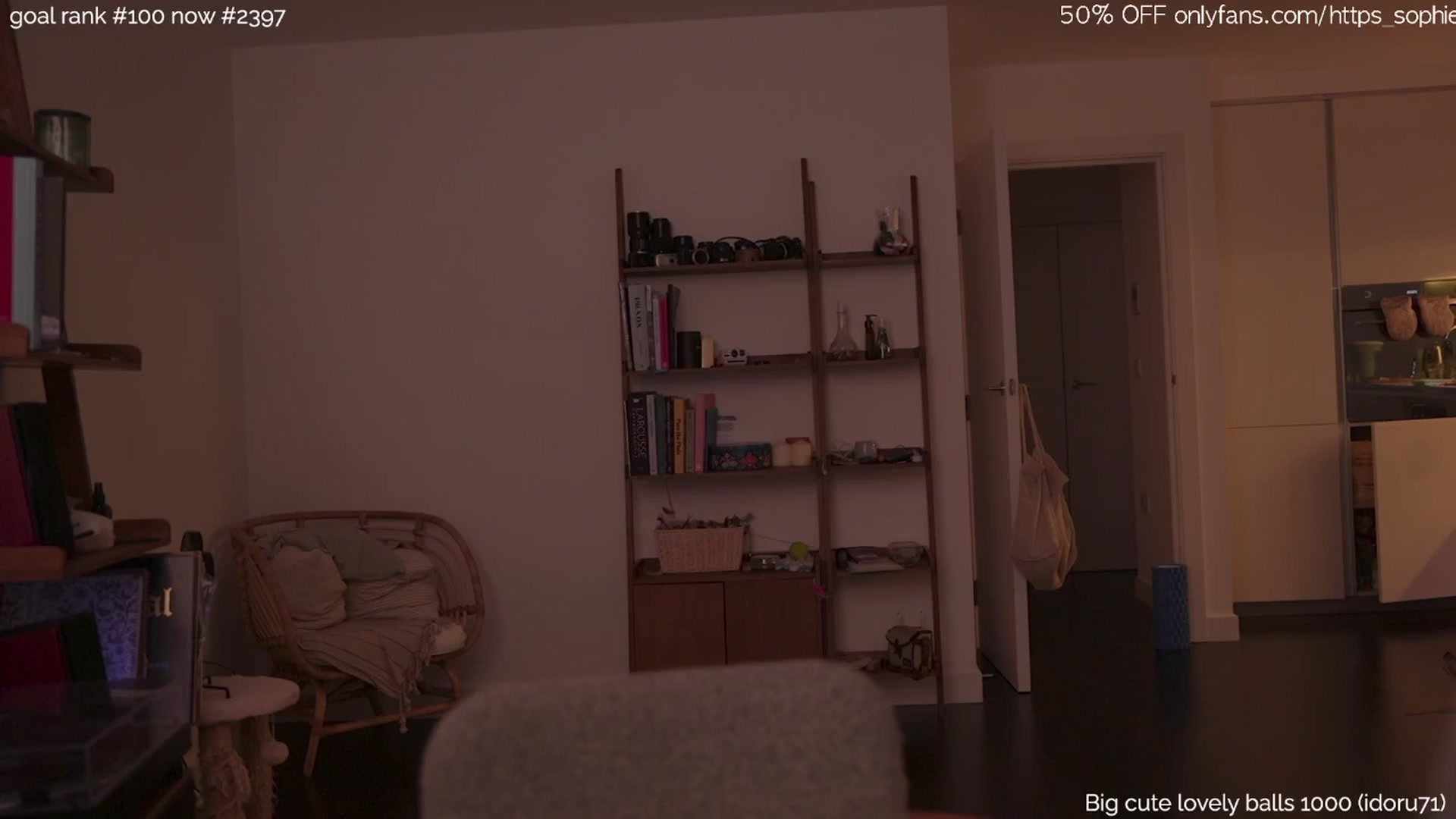 Gallery image thumbnail from tokencunt's myfreecams stream on, 04/13/2025, 24:03 image 20 of 20