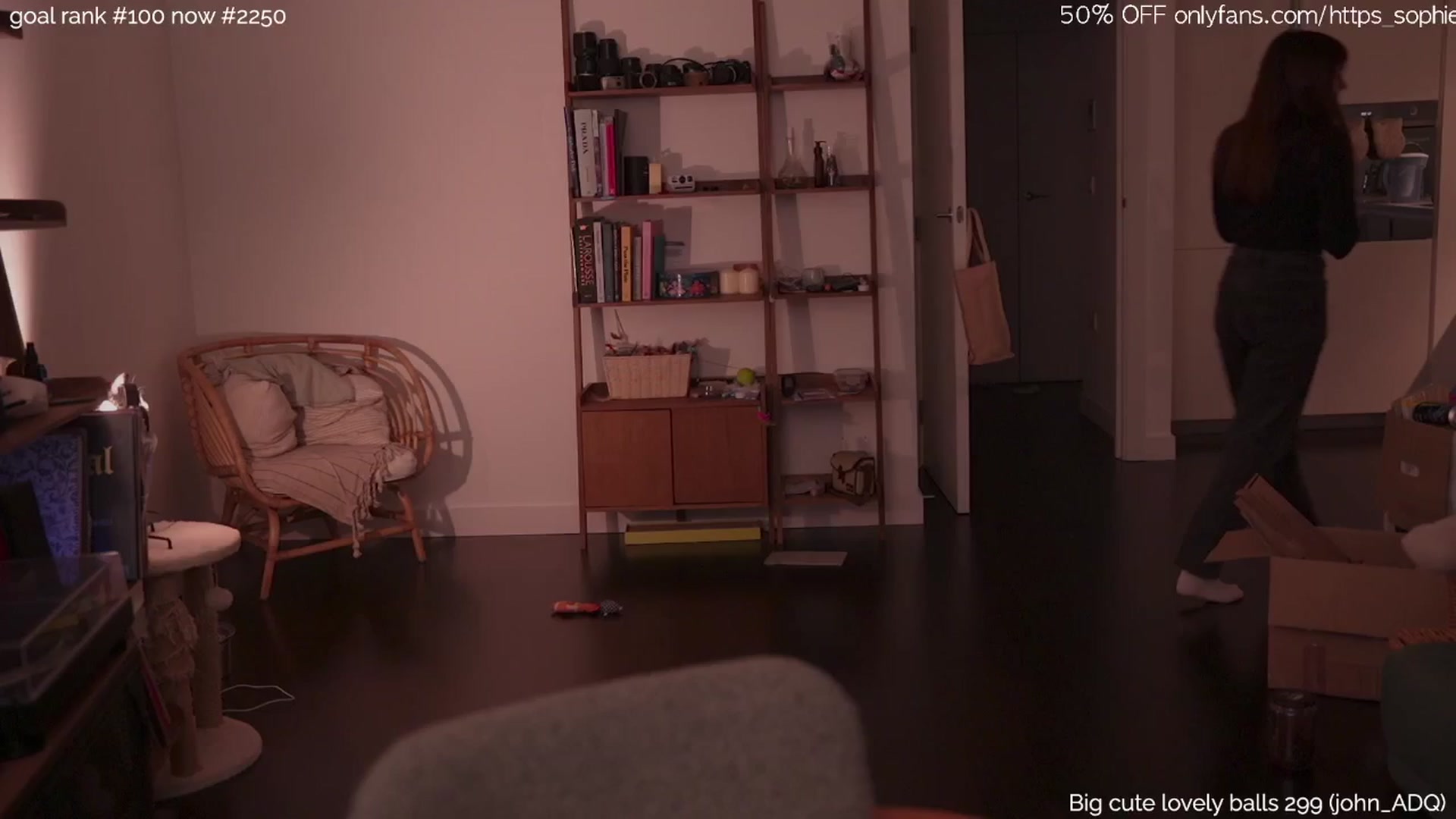 Gallery image thumbnail from tokencunt's myfreecams stream on, 04/14/2025, 24:03 image 4 of 20