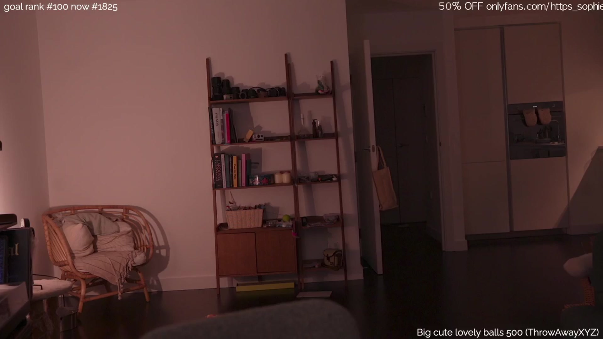 Gallery image thumbnail from tokencunt's myfreecams stream on, 04/14/2025, 01:48 image 18 of 20