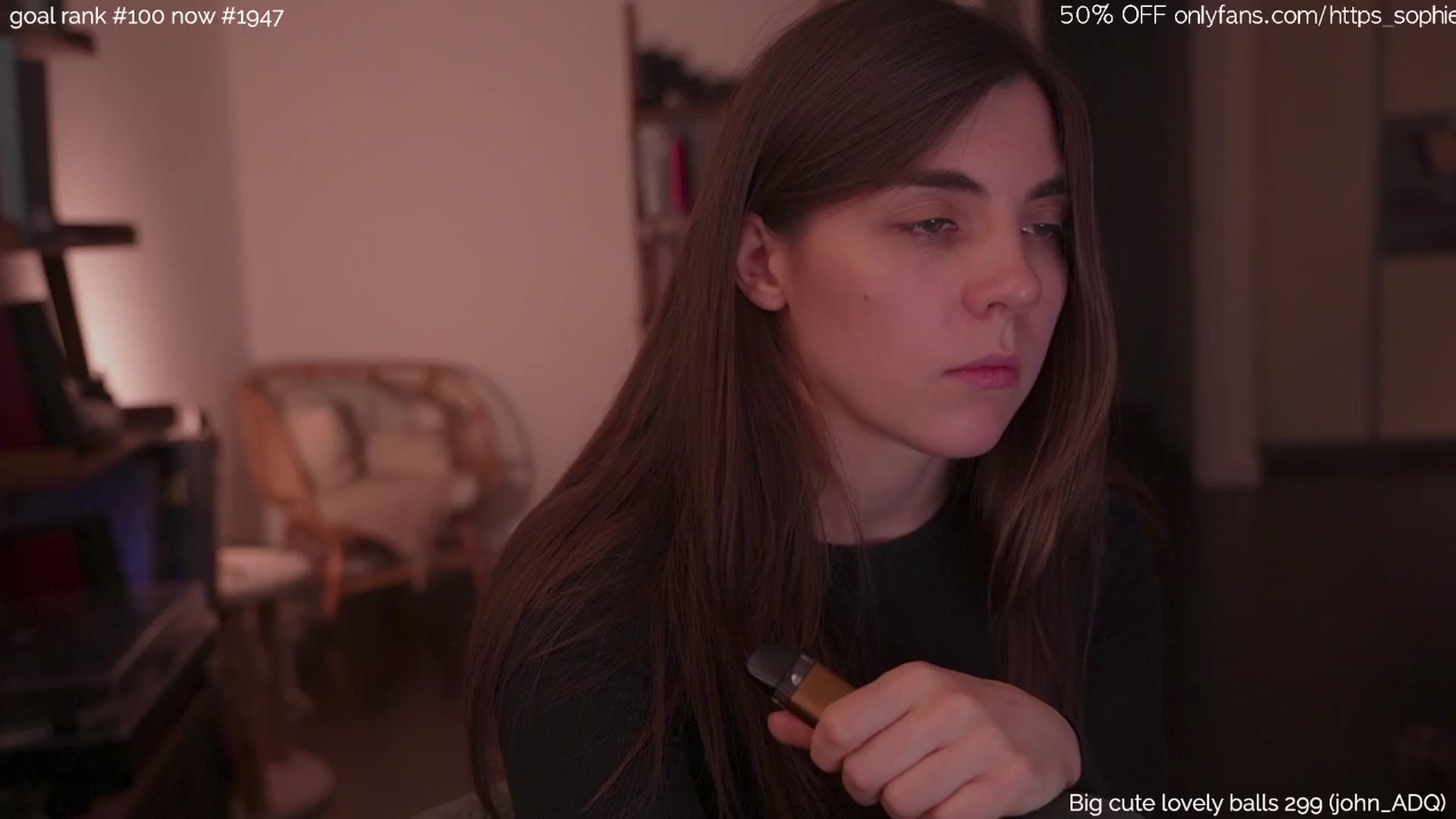Gallery image thumbnail from tokencunt's myfreecams stream on, 04/14/2025, 01:48 image 13 of 20