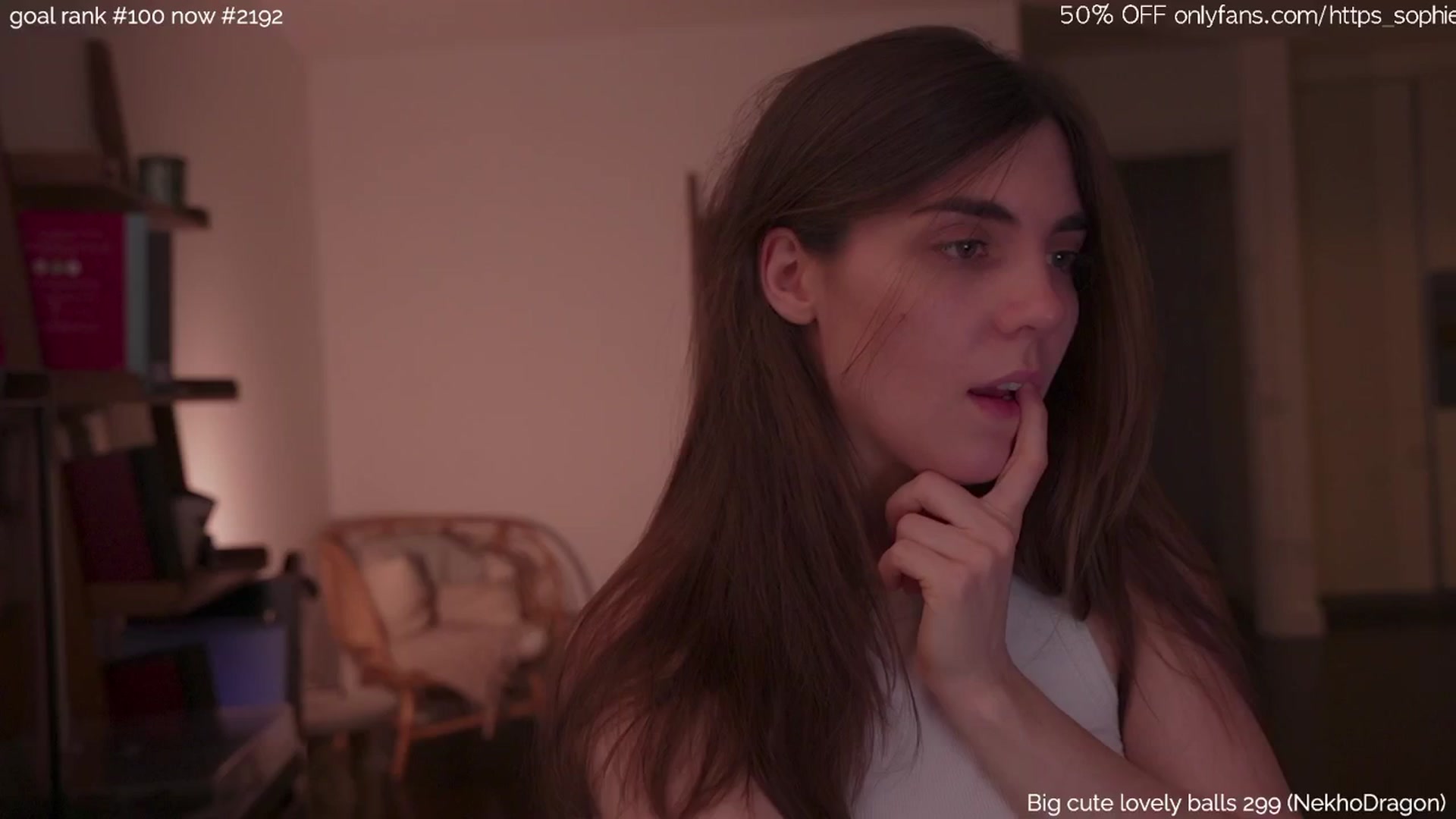 Gallery image thumbnail from tokencunt's myfreecams stream on, 04/19/2025, 02:39 image 4 of 20