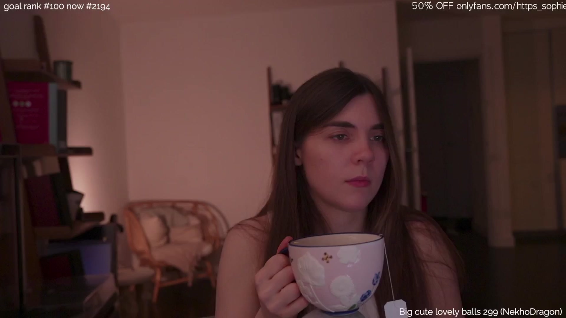 Gallery image thumbnail from tokencunt's myfreecams stream on, 04/19/2025, 02:39 image 5 of 20