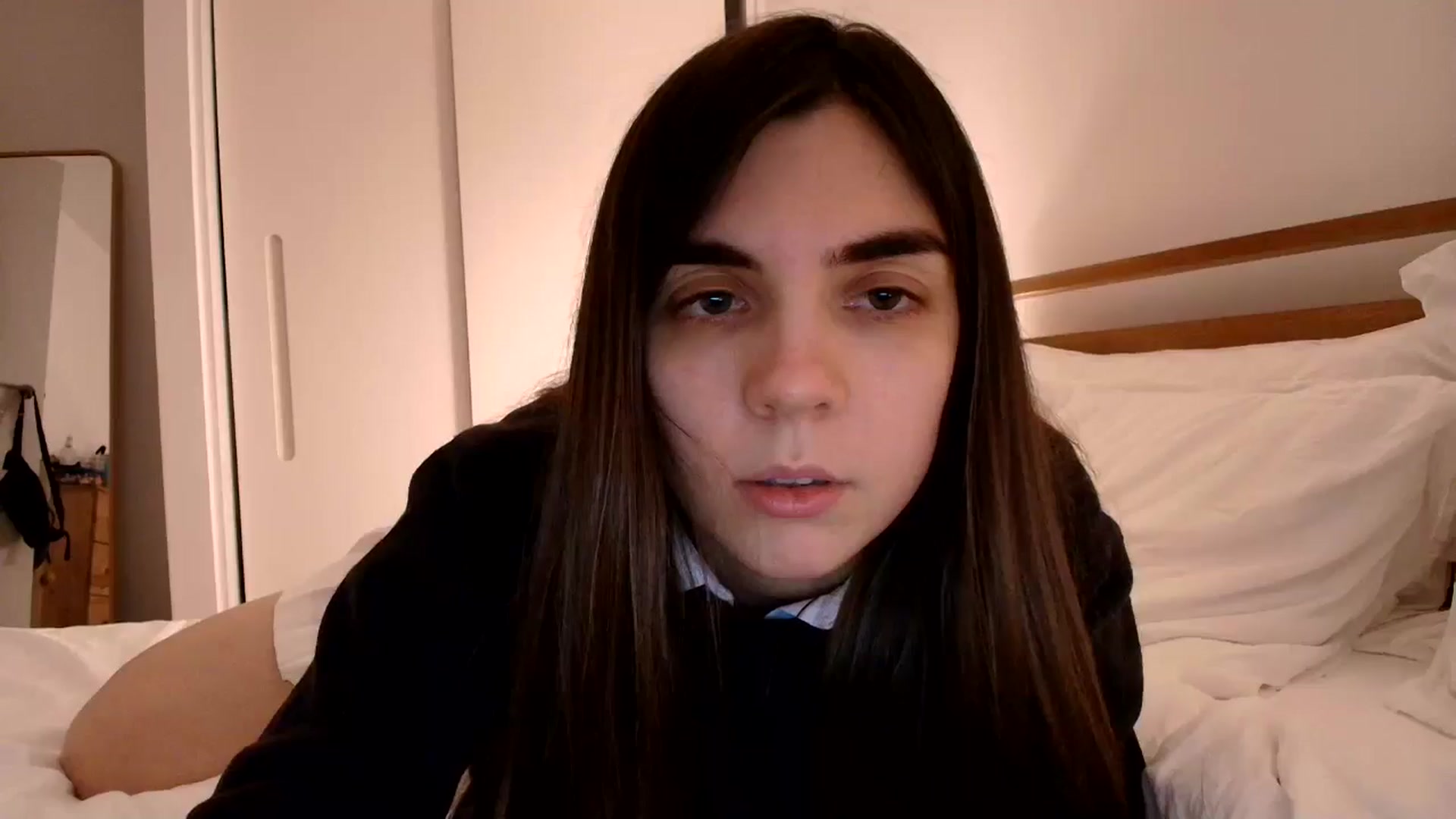 Gallery image thumbnail from tokencunt's myfreecams stream on, 04/30/2025, 24:01 image 4 of 20