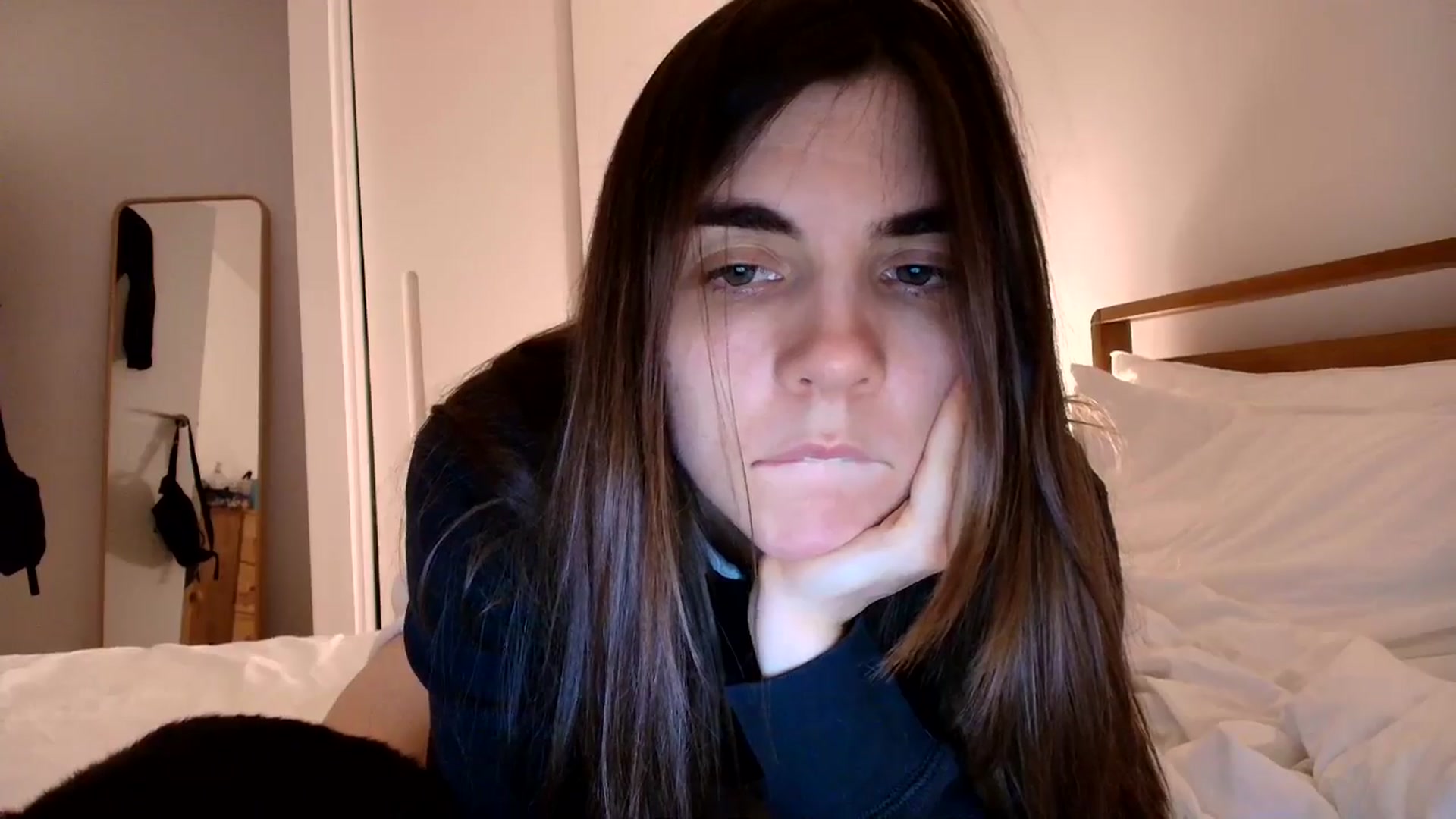 Gallery image thumbnail from tokencunt's myfreecams stream on, 04/30/2025, 24:01 image 14 of 20