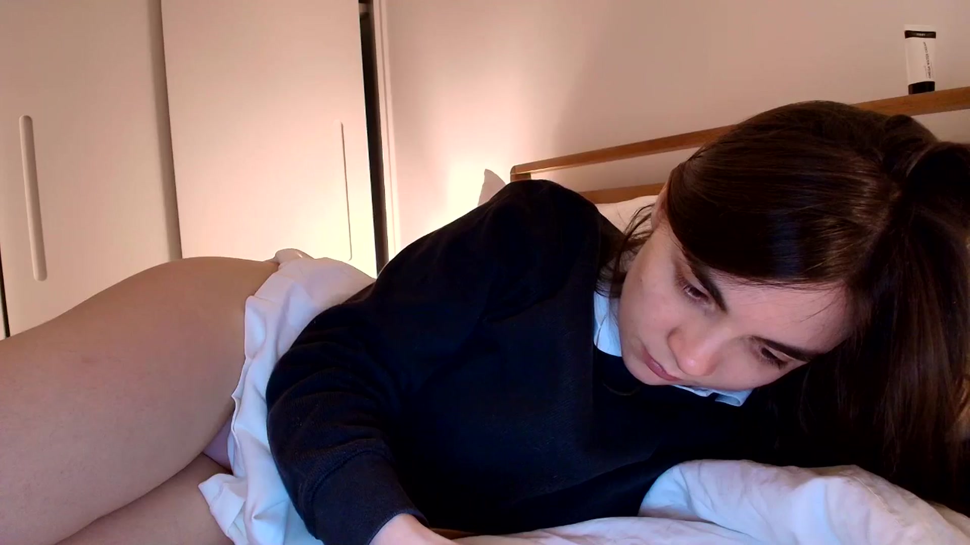 Gallery image thumbnail from tokencunt's myfreecams stream on, 04/30/2025, 01:59 image 7 of 20