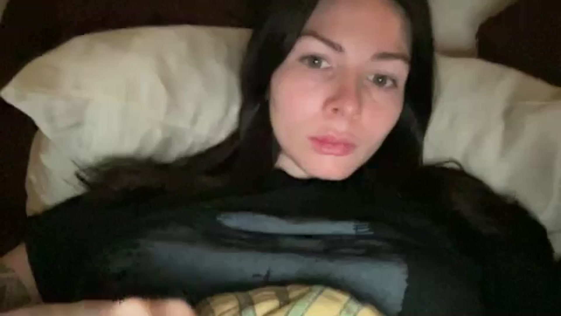 Gallery image thumbnail from tonyclifton69's myfreecams stream on, 04/22/2025, 02:28 image 9 of 20