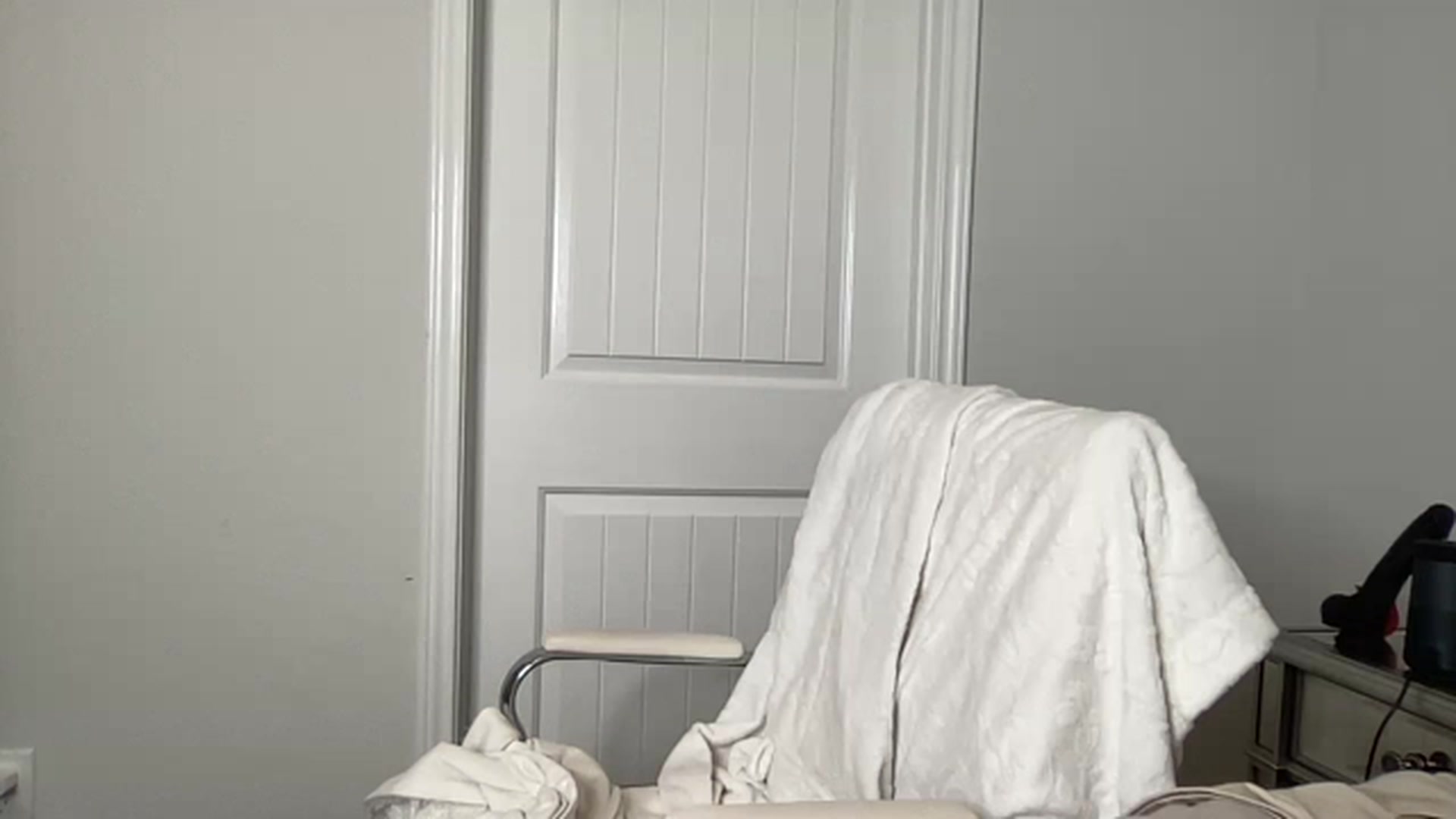 Gallery image thumbnail from torireigns1's myfreecams stream on, 11/14/2022, 19:40 image 18 of 20