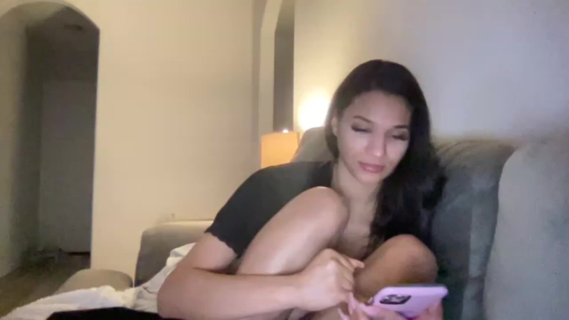 Gallery image thumbnail from torireigns1's myfreecams stream on, 12/20/2022, 09:50 image 19 of 20