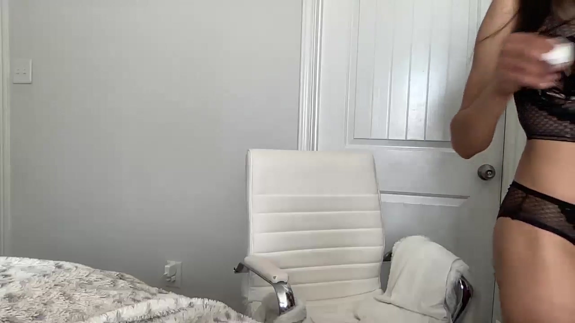 Gallery image thumbnail from torireigns1's myfreecams stream on, 05/18/2024, 15:11 image 19 of 20
