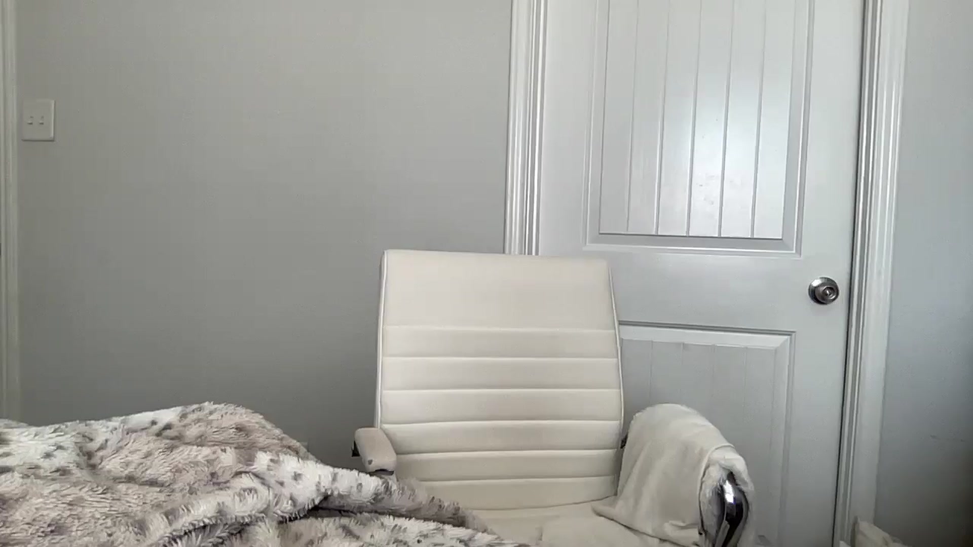 Gallery image thumbnail from torireigns1's myfreecams stream on, 05/18/2024, 15:11 image 10 of 20