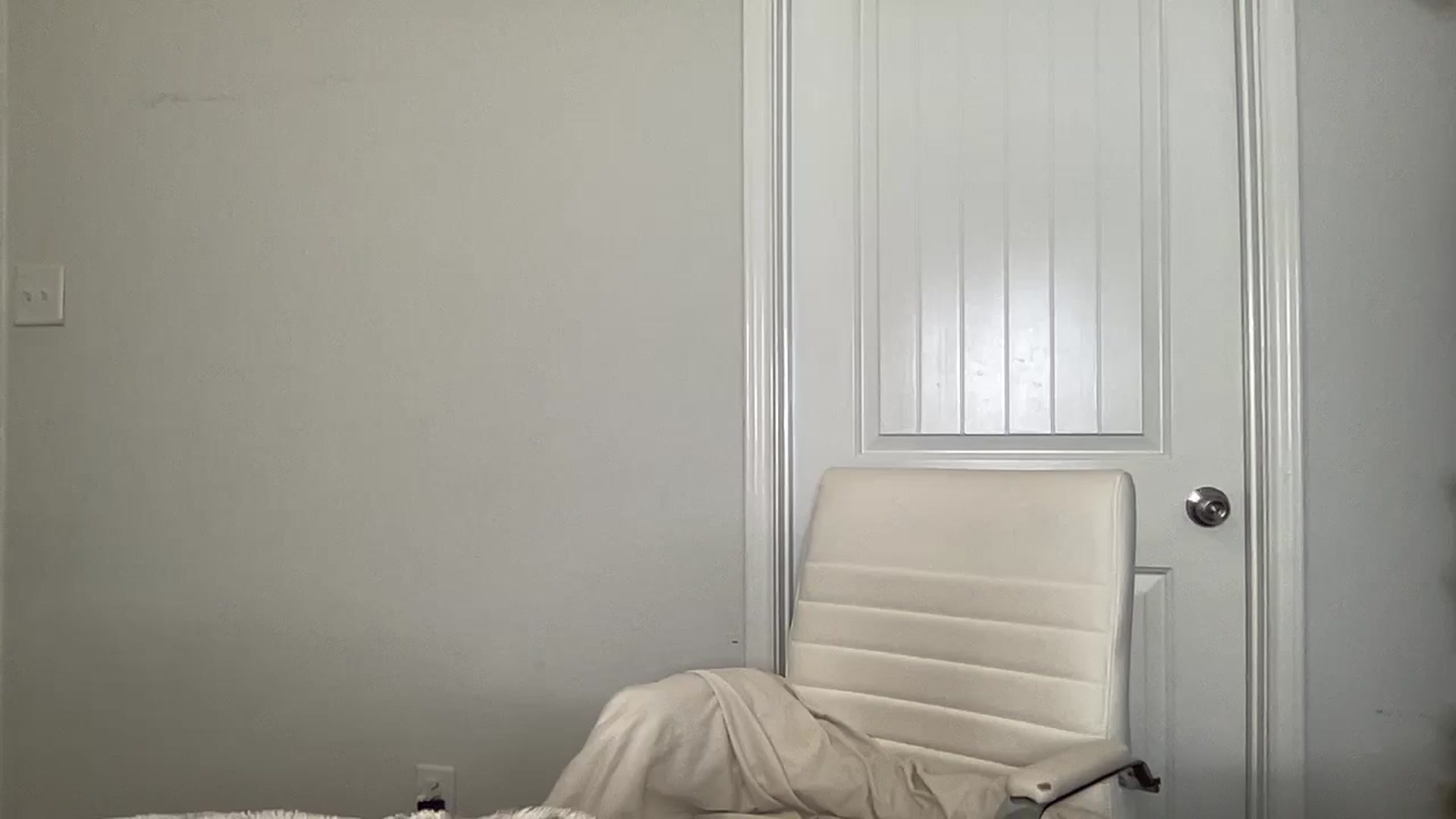 Gallery image thumbnail from torireigns1's myfreecams stream on, 06/23/2024, 17:54 image 1 of 20