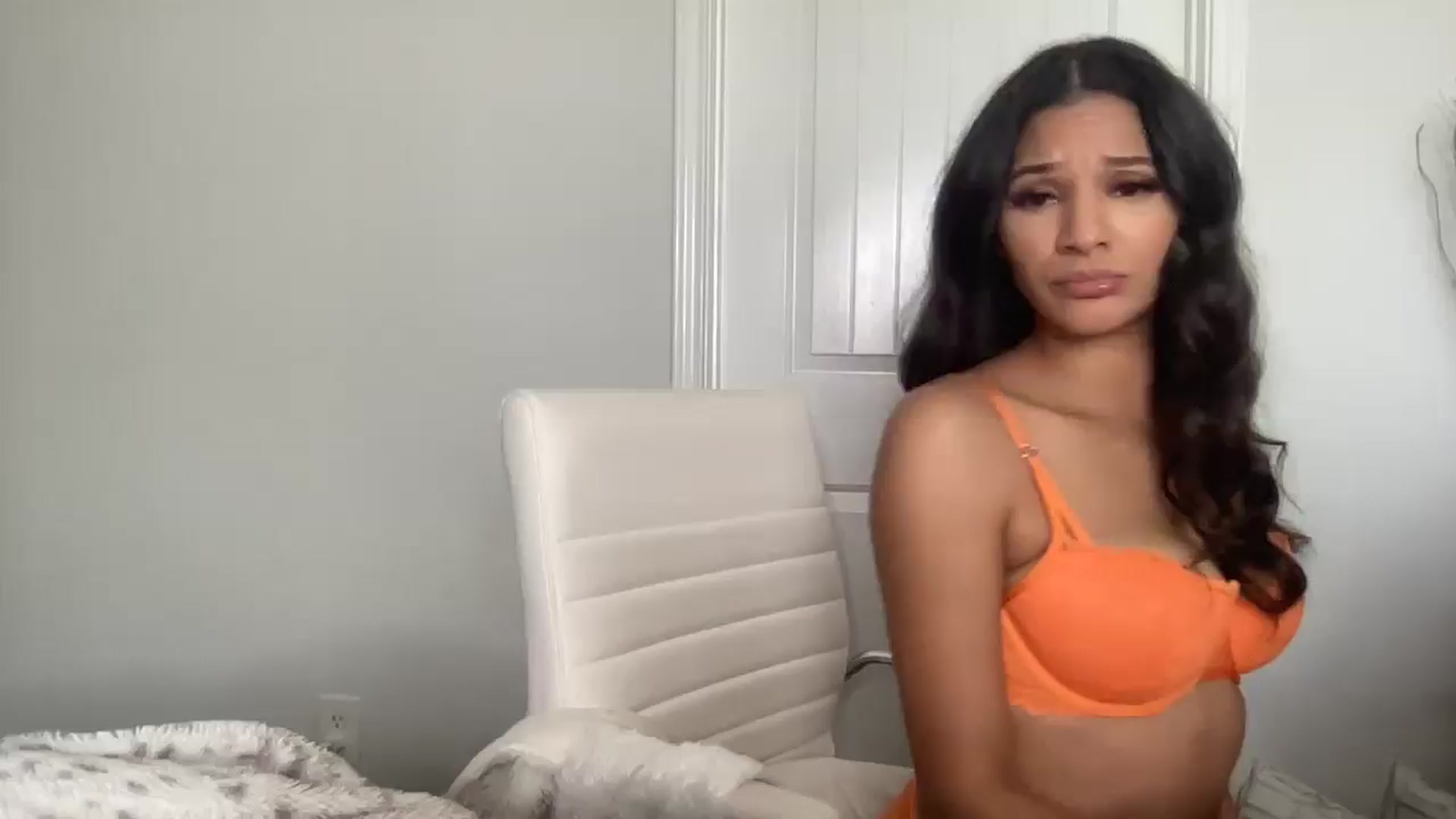 Gallery image thumbnail from torireigns1's myfreecams stream on, 07/20/2024, 19:18 image 6 of 20