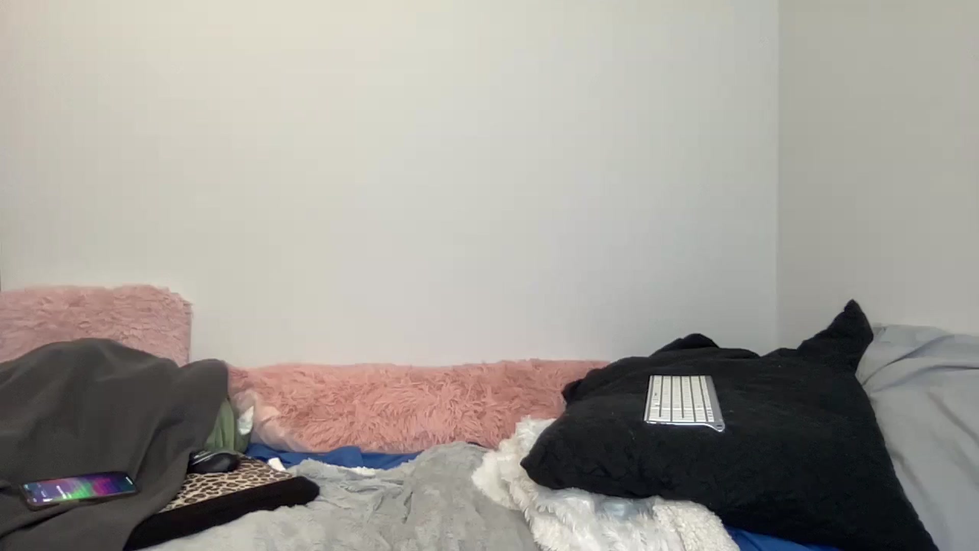 Gallery image thumbnail from torireigns1's myfreecams stream on, 12/30/2024, 02:30 image 10 of 20