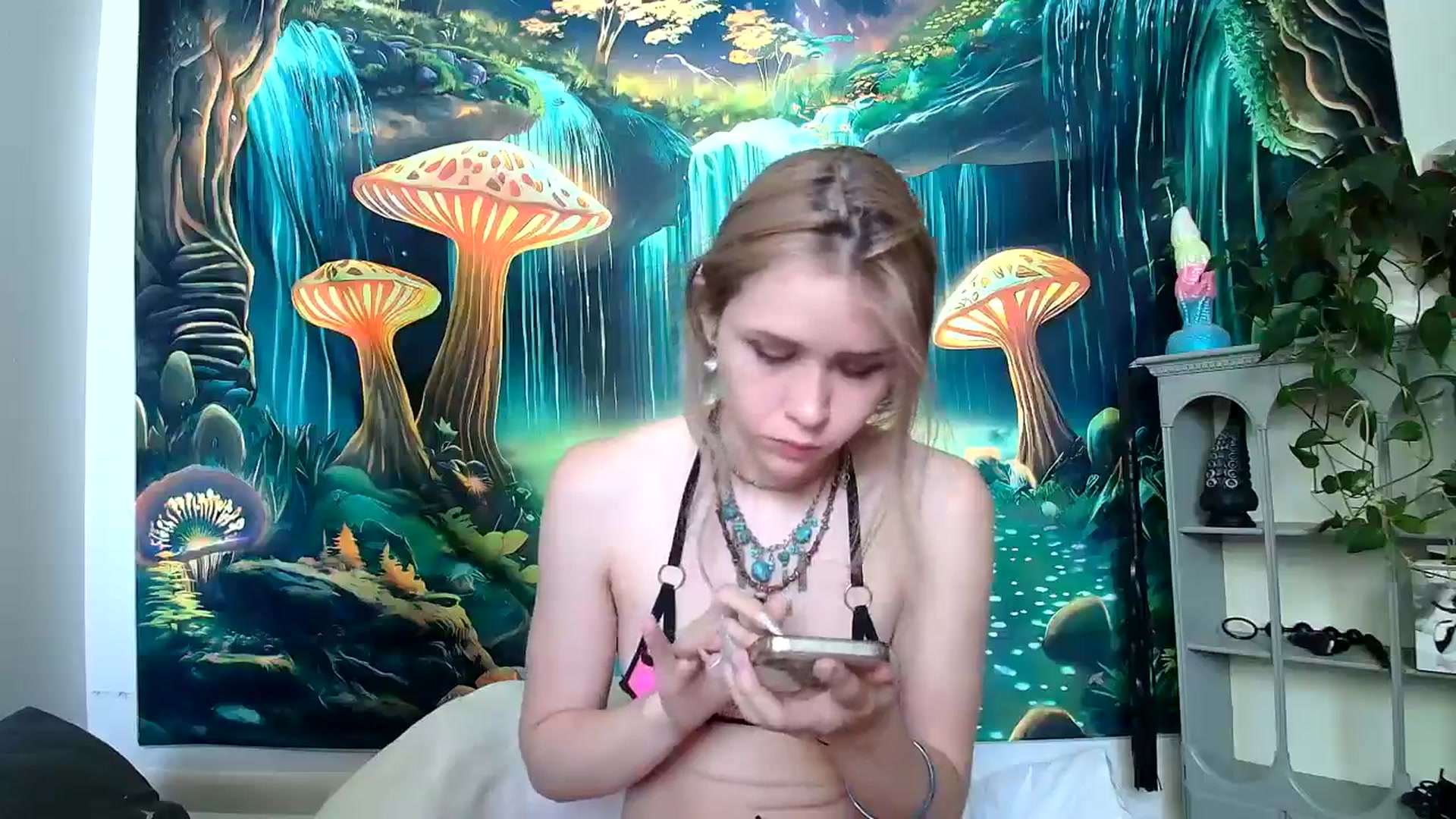 Gallery image thumbnail from tr4pf4iry's myfreecams stream on, 05/15/2024, 18:39 image 3 of 20