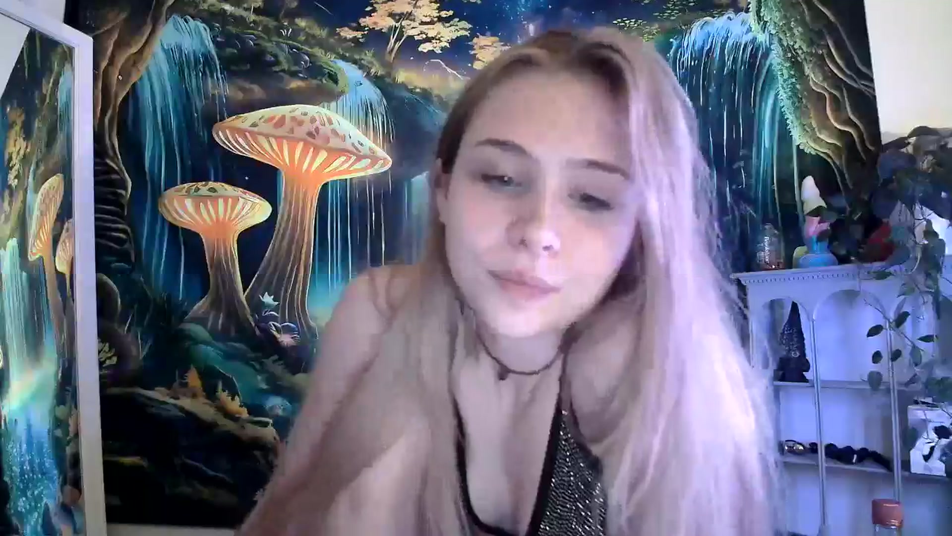 Gallery image thumbnail from tr4pf4iry's myfreecams stream on, 05/28/2024, 07:07 image 14 of 20