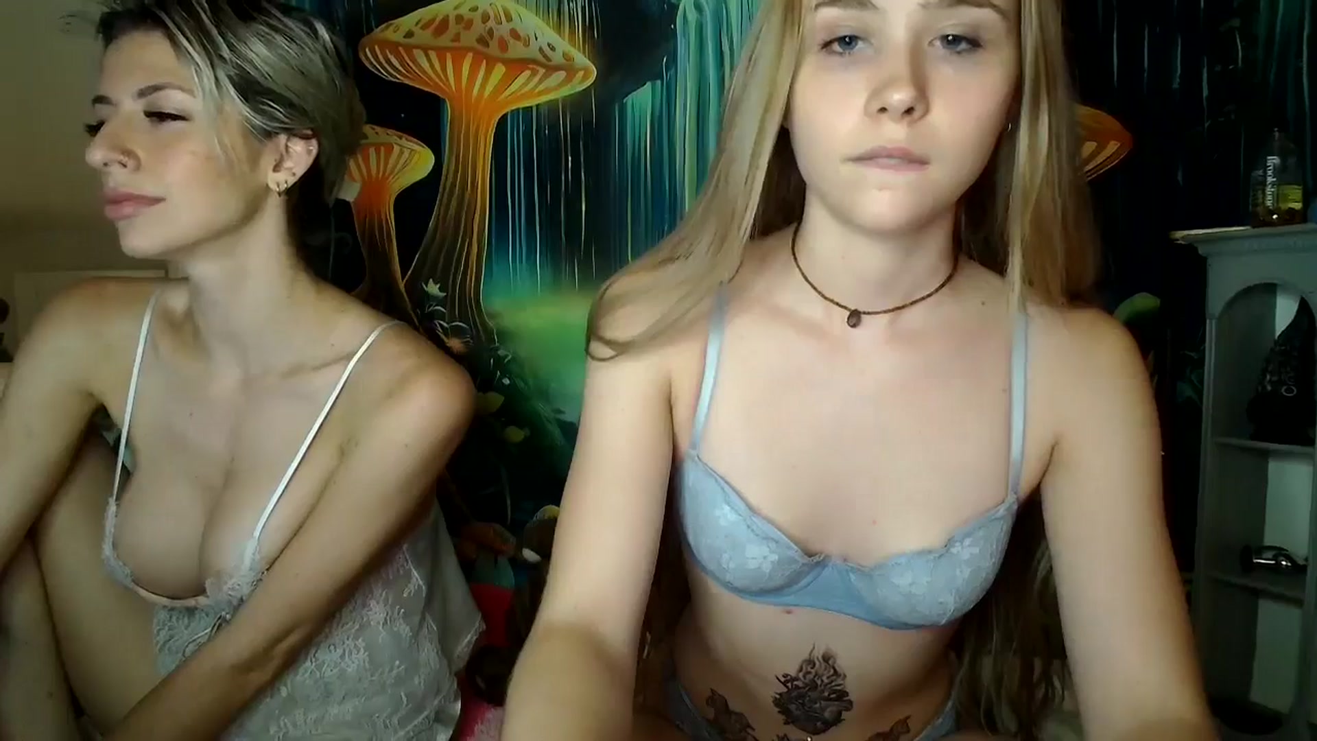 Gallery image thumbnail from tr4pf4iry's myfreecams stream on, 06/07/2024, 09:53 image 4 of 20