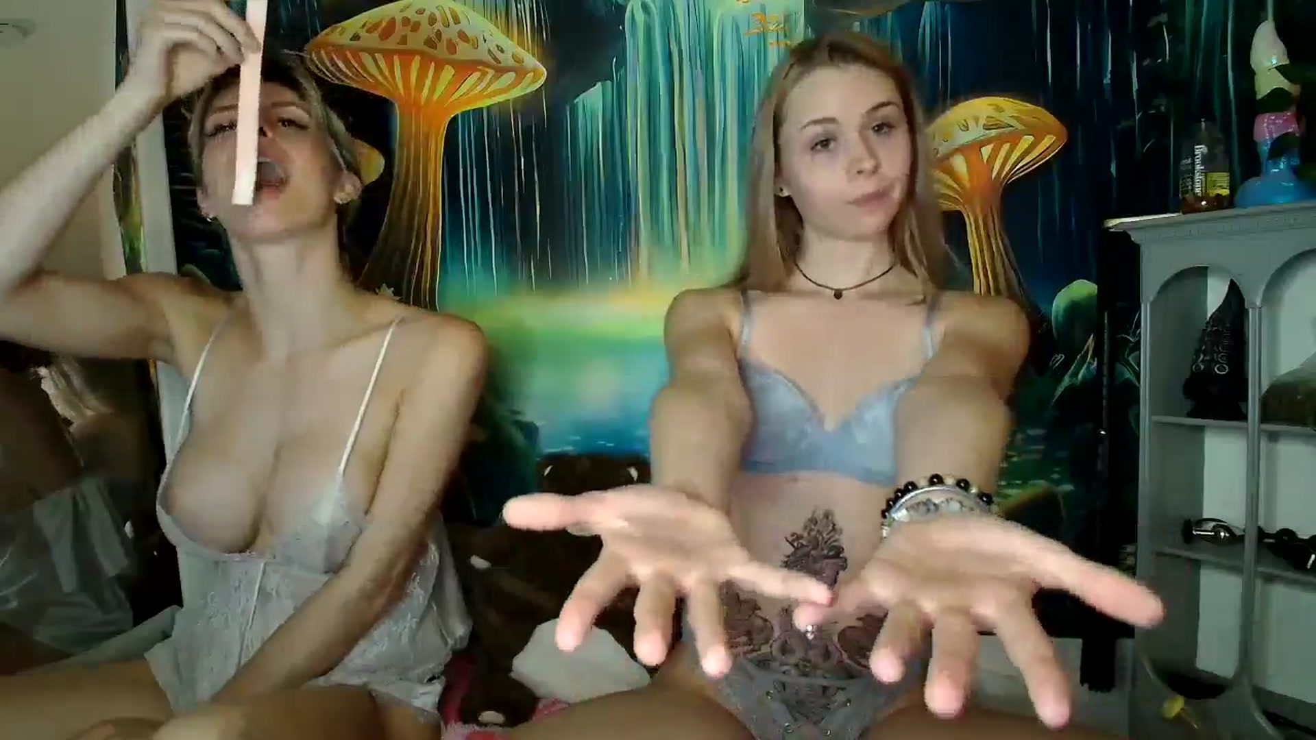 Gallery image thumbnail from tr4pf4iry's myfreecams stream on, 06/07/2024, 10:27 image 6 of 20