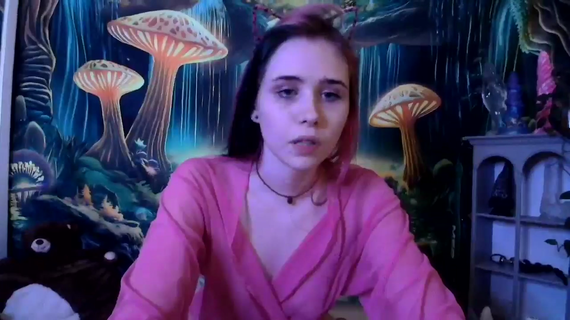 Gallery image thumbnail from tr4pf4iry's myfreecams stream on, 07/03/2024, 09:35 image 5 of 20