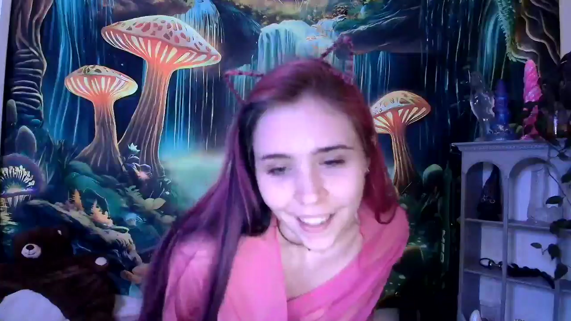Gallery image thumbnail from tr4pf4iry's myfreecams stream on, 07/03/2024, 09:35 image 8 of 20