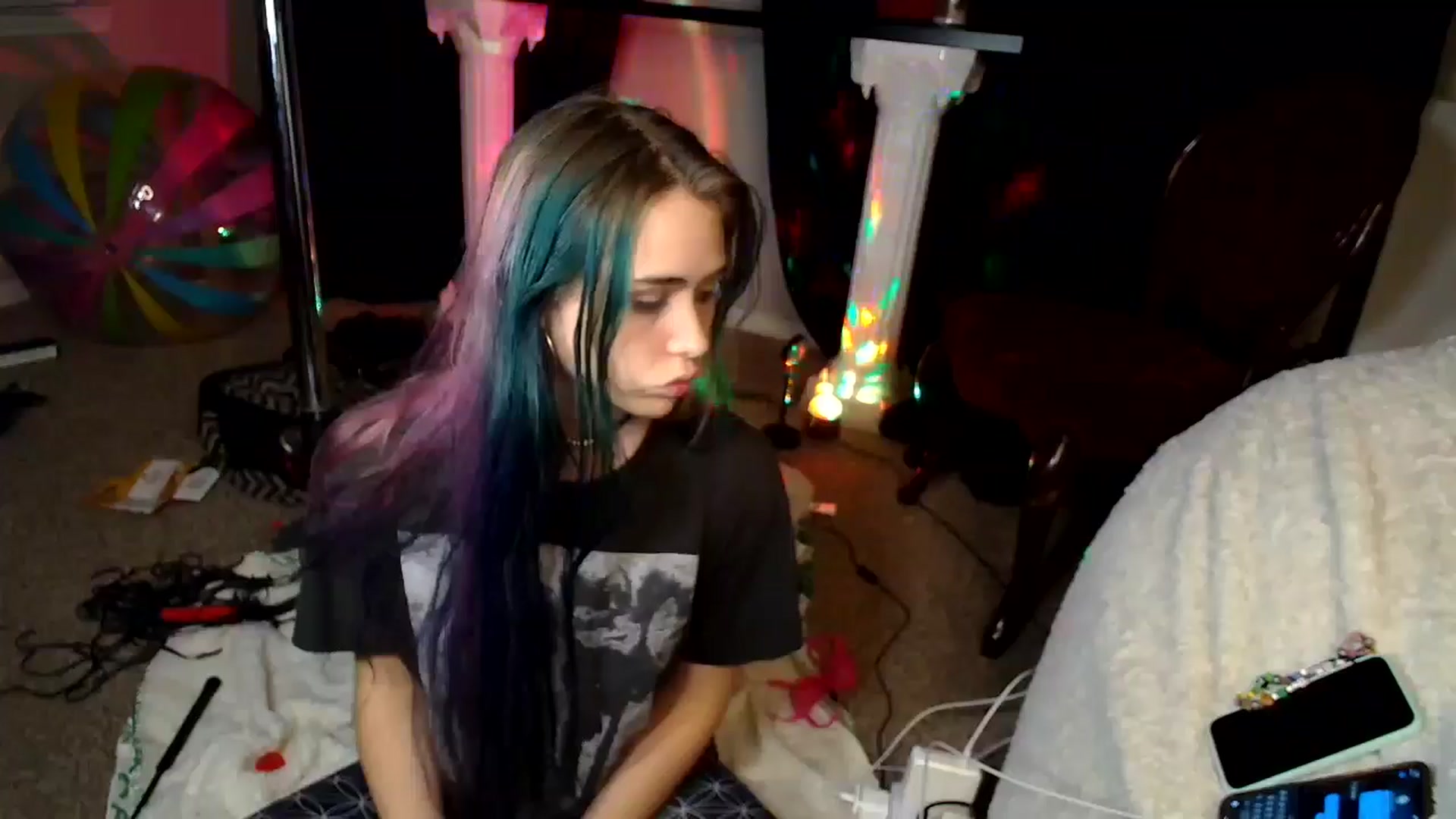 Gallery image thumbnail from tr4pf4iry's myfreecams stream on, 09/04/2024, 08:46 image 17 of 20