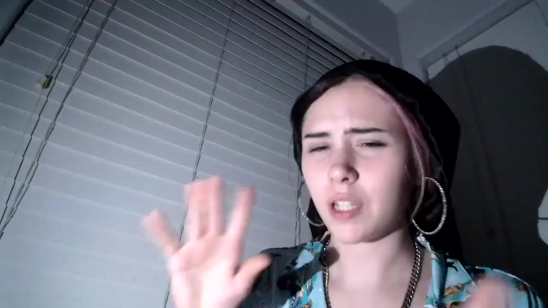 Gallery image thumbnail from tr4pf4iry's myfreecams stream on, 10/20/2024, 11:43 image 1 of 20