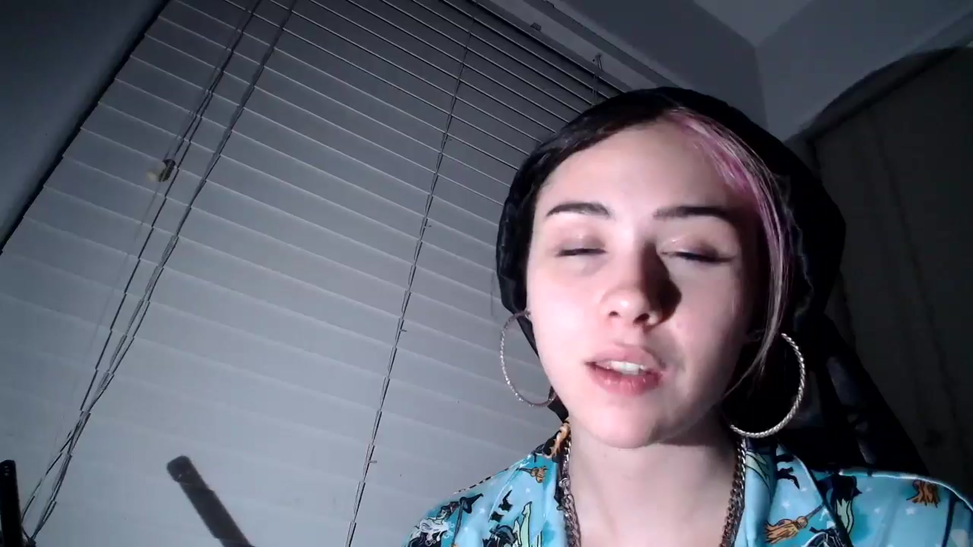 Gallery image thumbnail from tr4pf4iry's myfreecams stream on, 10/20/2024, 11:43 image 5 of 20