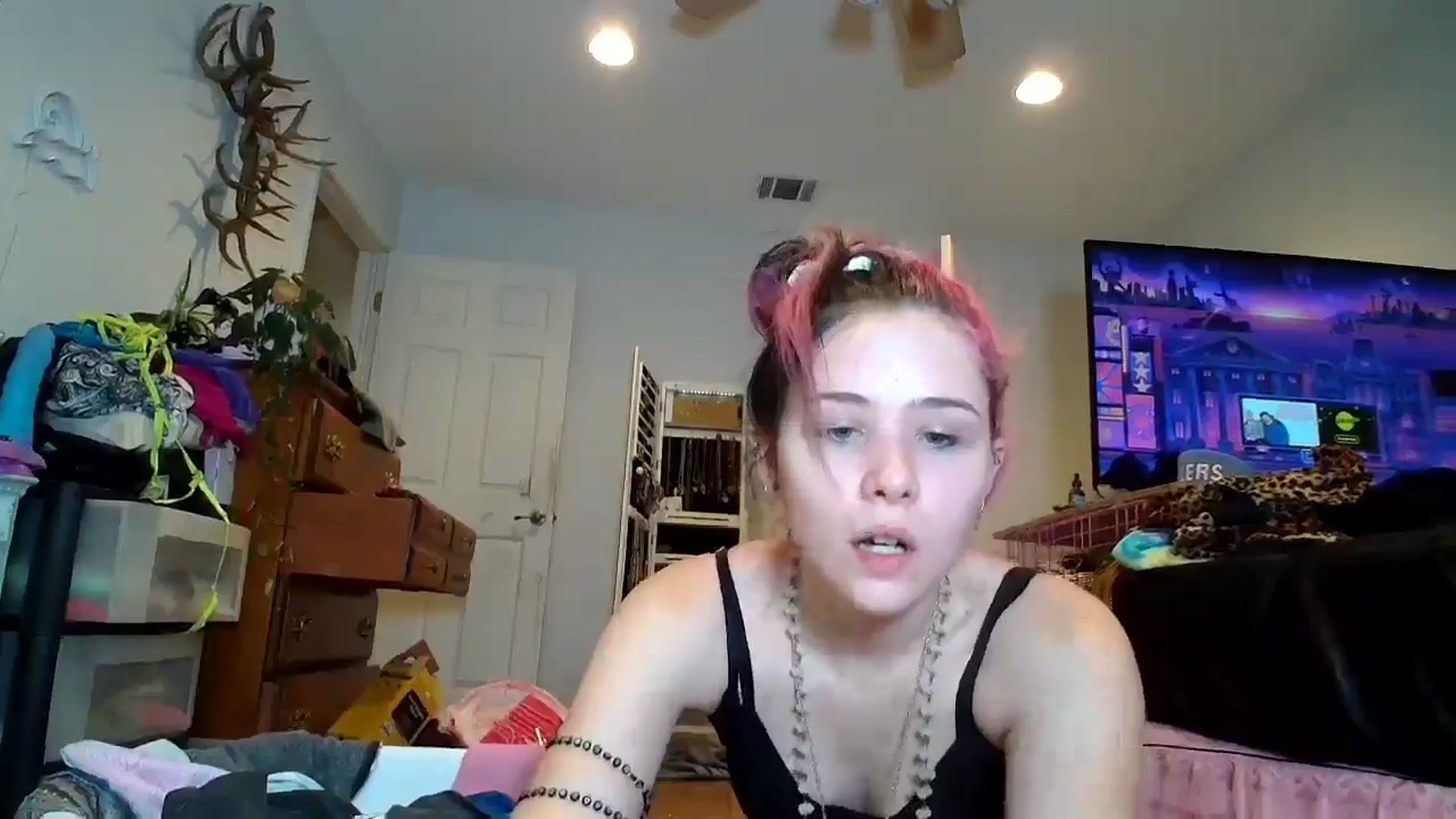 Gallery image thumbnail from tr4pf4iry's myfreecams stream on, 11/08/2024, 10:07 image 4 of 20