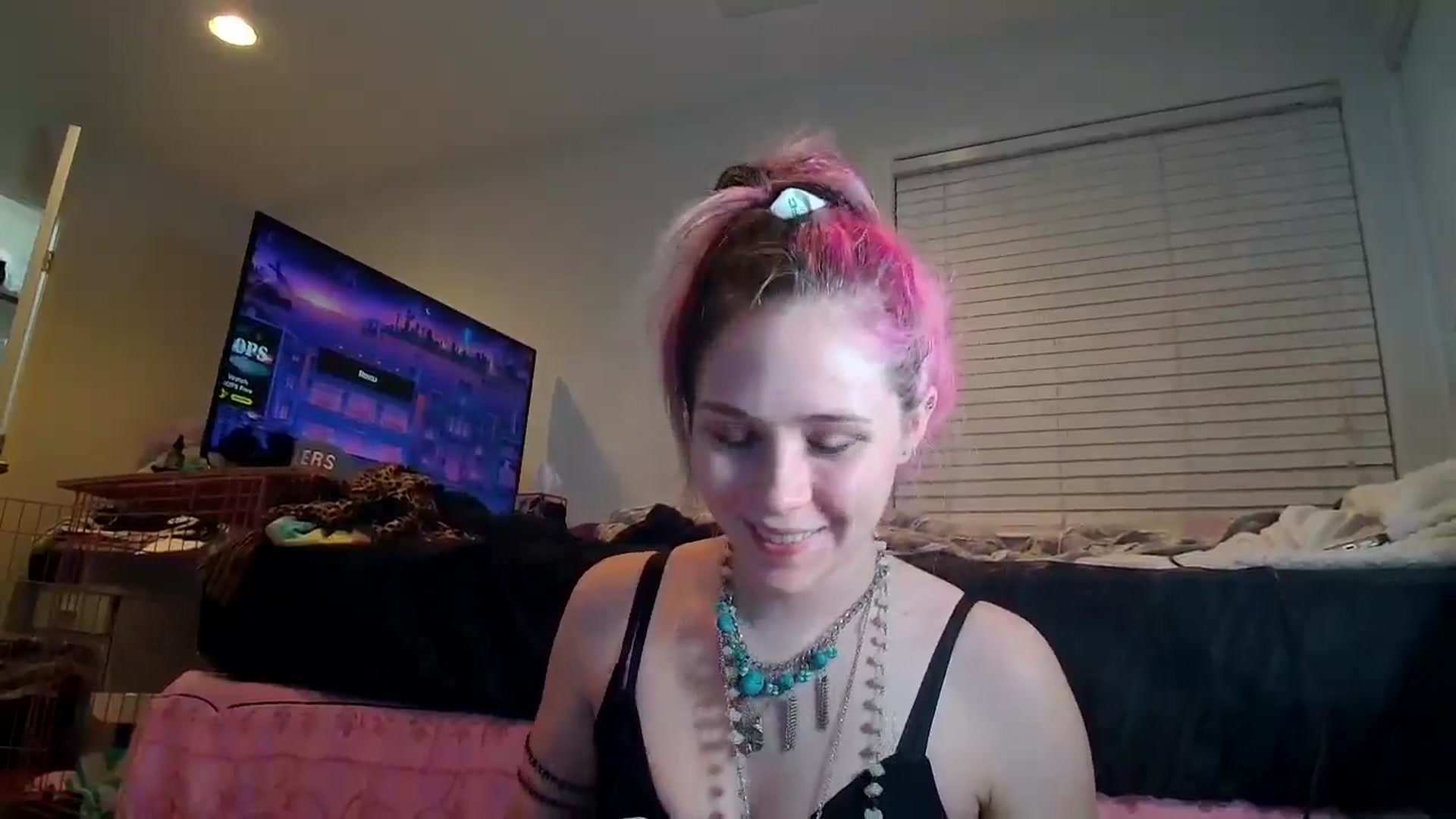 Gallery image thumbnail from tr4pf4iry's myfreecams stream on, 11/08/2024, 10:07 image 19 of 20