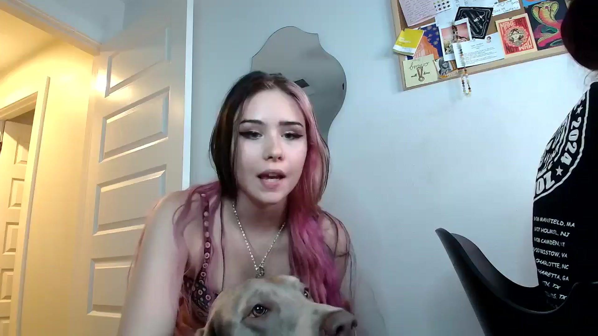 Gallery image thumbnail from tr4pf4iry's myfreecams stream on, 11/17/2024, 12:25 image 2 of 20
