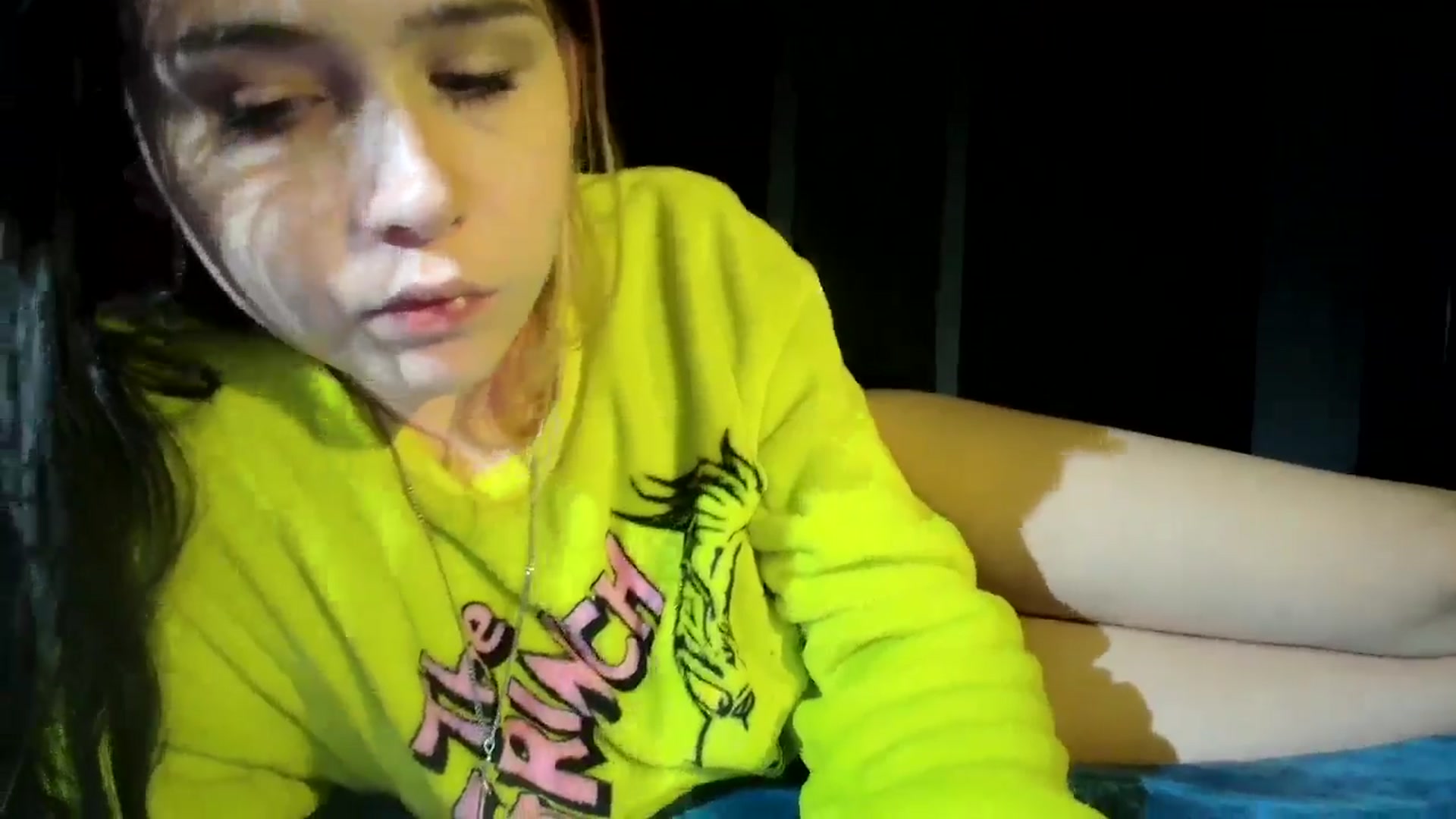 Gallery image thumbnail from tr4pf4iry's myfreecams stream on, 12/25/2024, 08:39 image 11 of 20