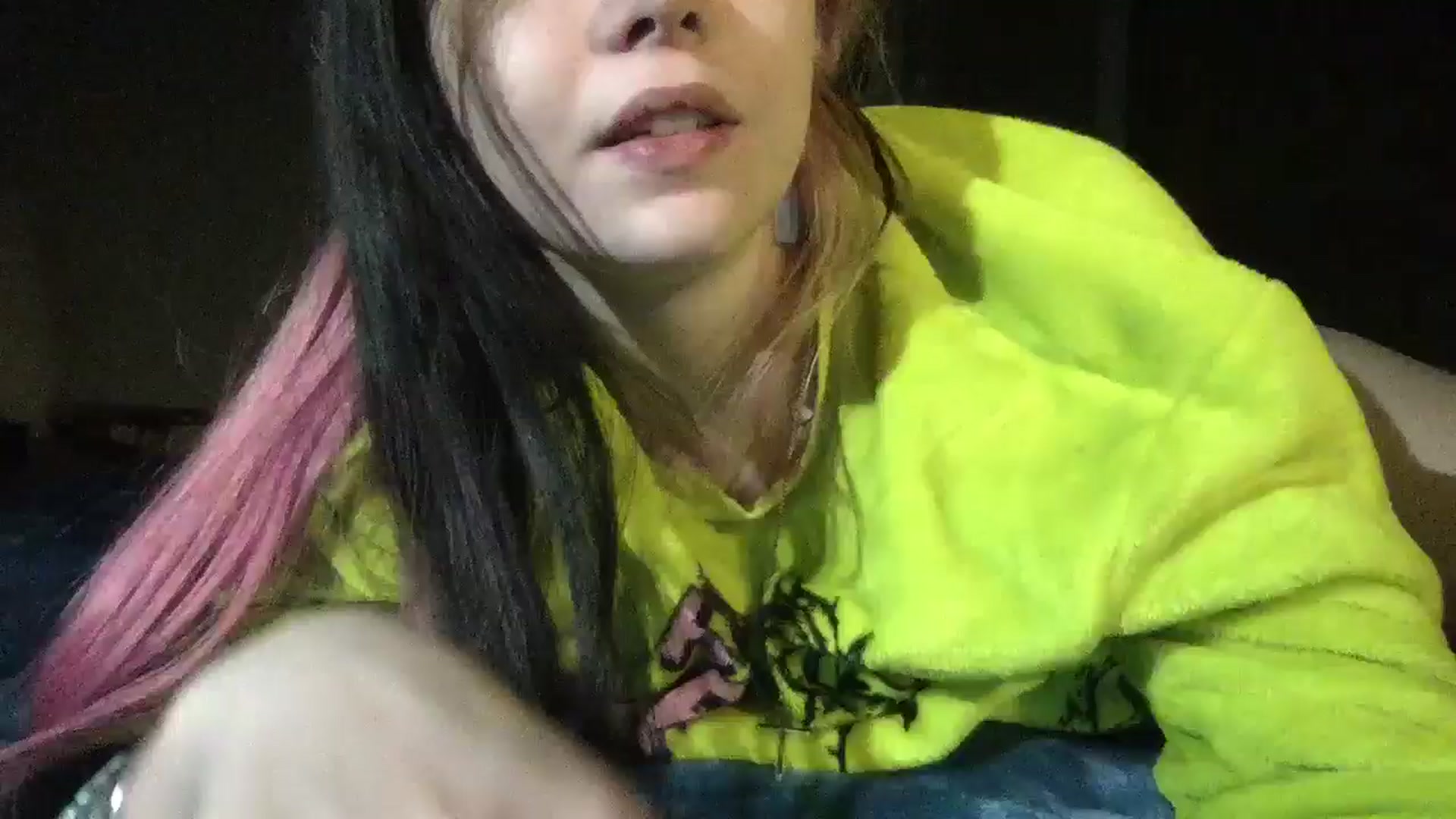 Gallery image thumbnail from tr4pf4iry's myfreecams stream on, 12/25/2024, 08:39 image 17 of 20