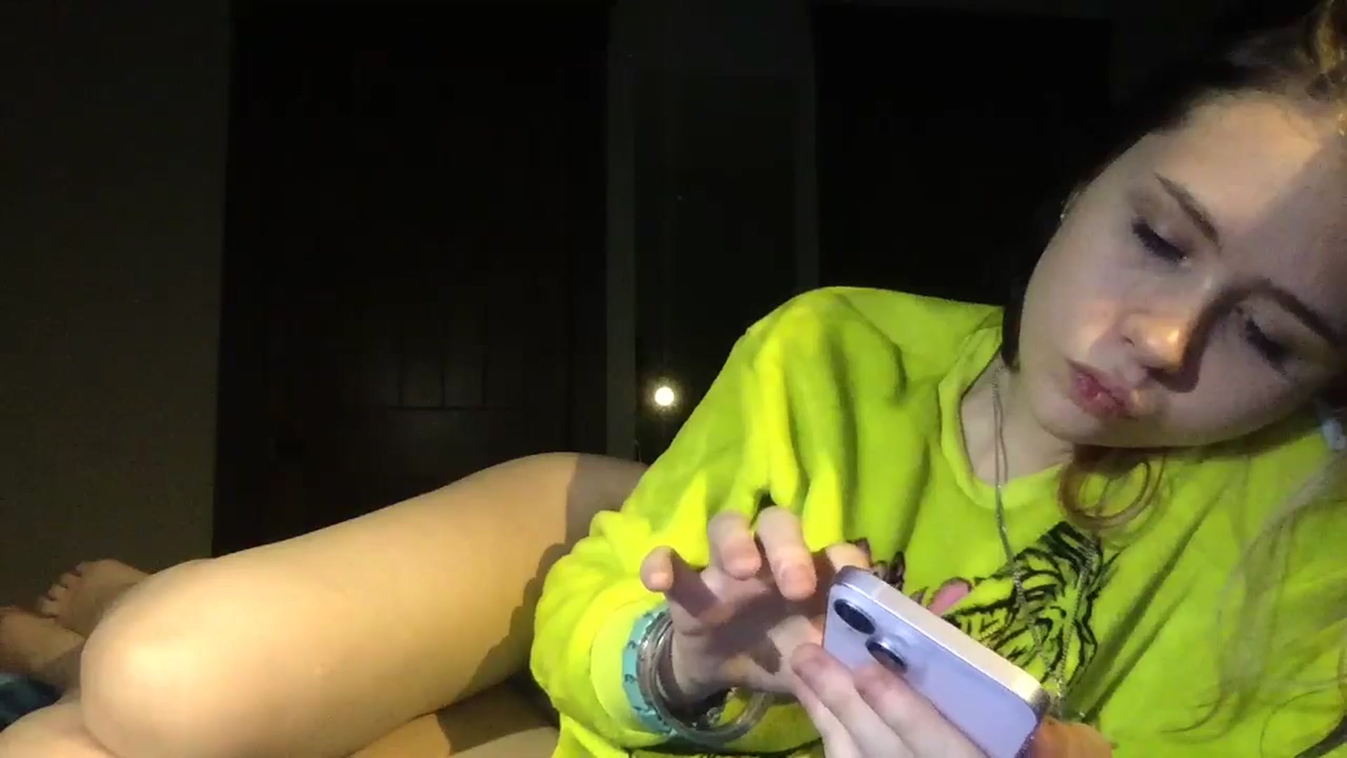 Gallery image thumbnail from tr4pf4iry's myfreecams stream on, 12/25/2024, 08:56 image 20 of 20