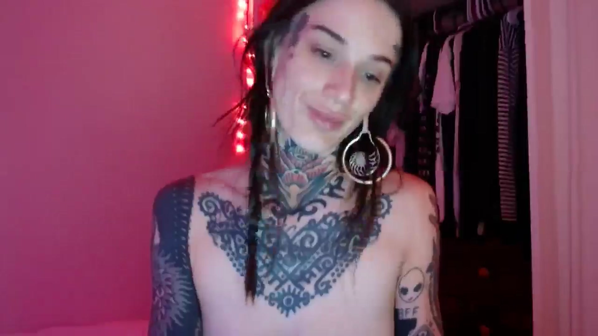 Gallery image thumbnail from trash_angel69's myfreecams stream on, 06/11/2025, 08:57 image 19 of 20