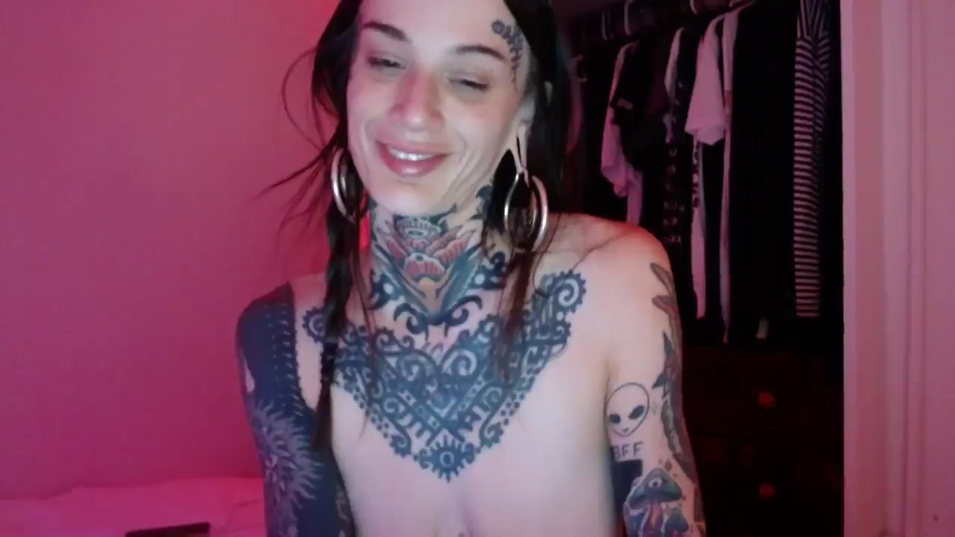 Gallery image thumbnail from trash_angel69's myfreecams stream on, 06/11/2025, 08:57 image 20 of 20
