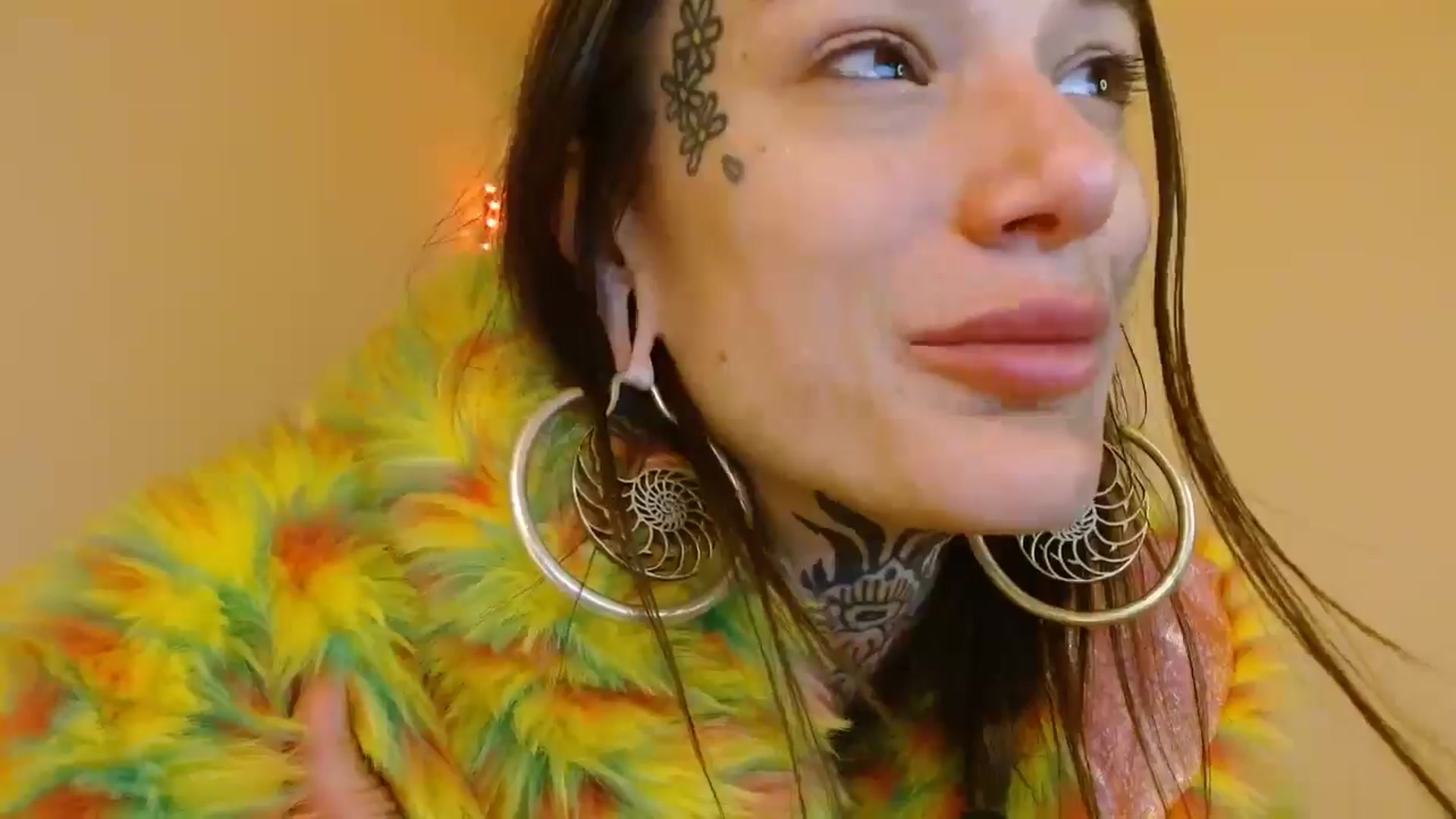 Gallery image thumbnail from trash_angel69's myfreecams stream on, 07/06/2025, 08:31 image 14 of 20