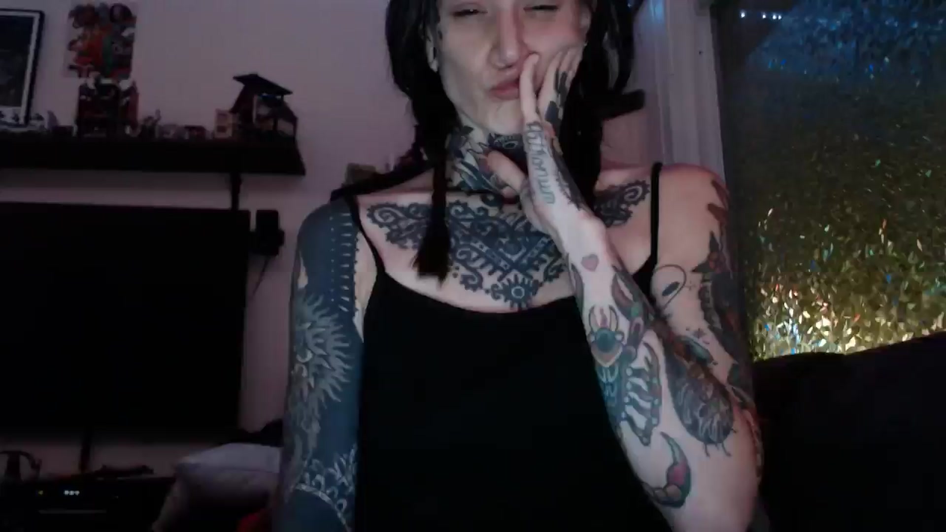 Gallery image thumbnail from trash_angel69's myfreecams stream on, 09/30/2025, 09:23 image 9 of 20