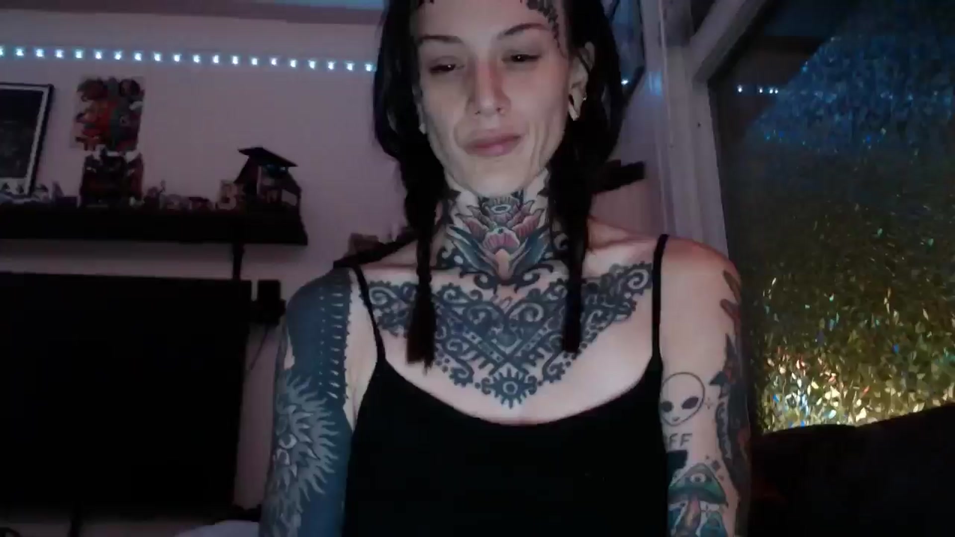 Gallery image thumbnail from trash_angel69's myfreecams stream on, 09/30/2025, 09:23 image 7 of 20
