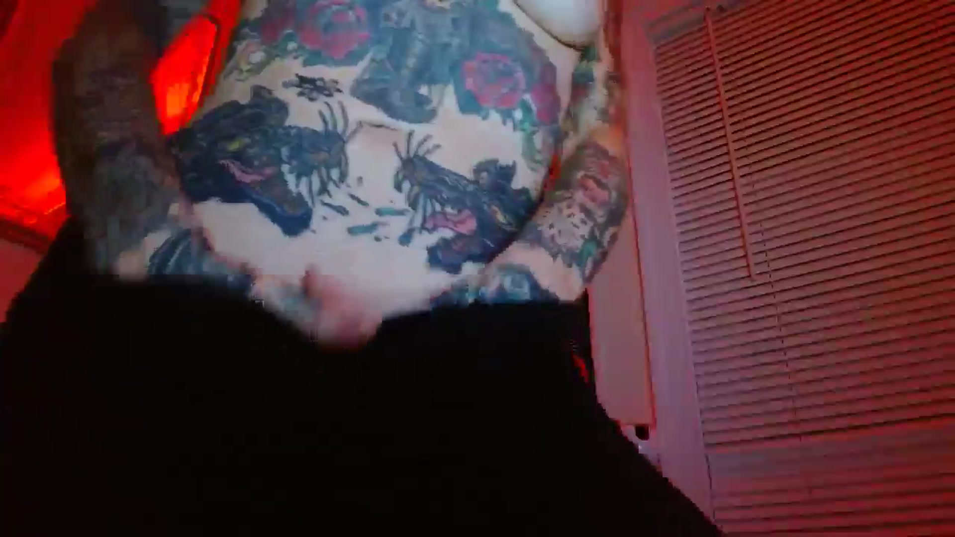 Gallery image thumbnail from trash_angel69's myfreecams stream on, 11/09/2025, 09:58 image 11 of 20