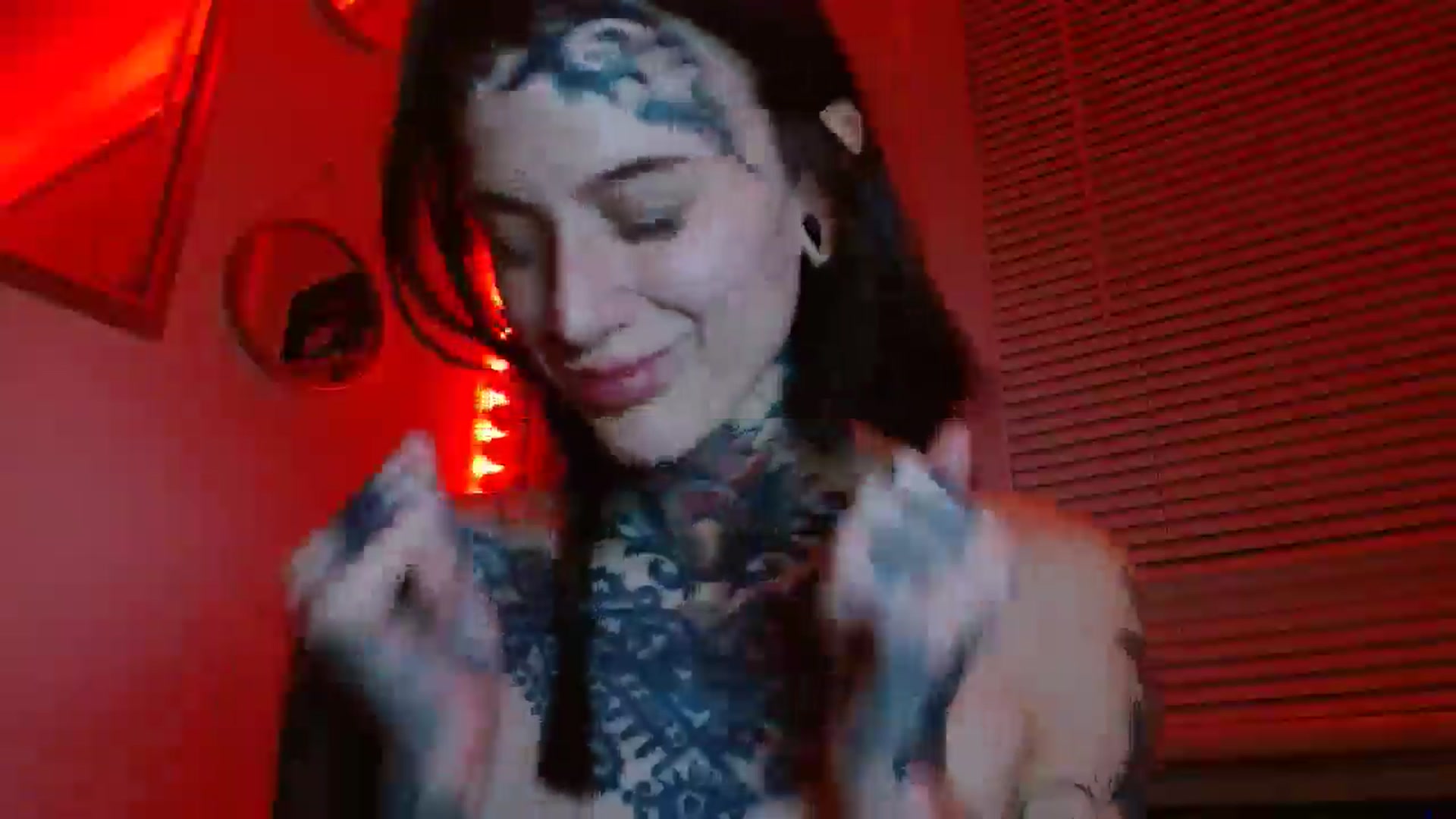 Gallery image thumbnail from trash_angel69's myfreecams stream on, 11/09/2025, 09:58 image 8 of 20