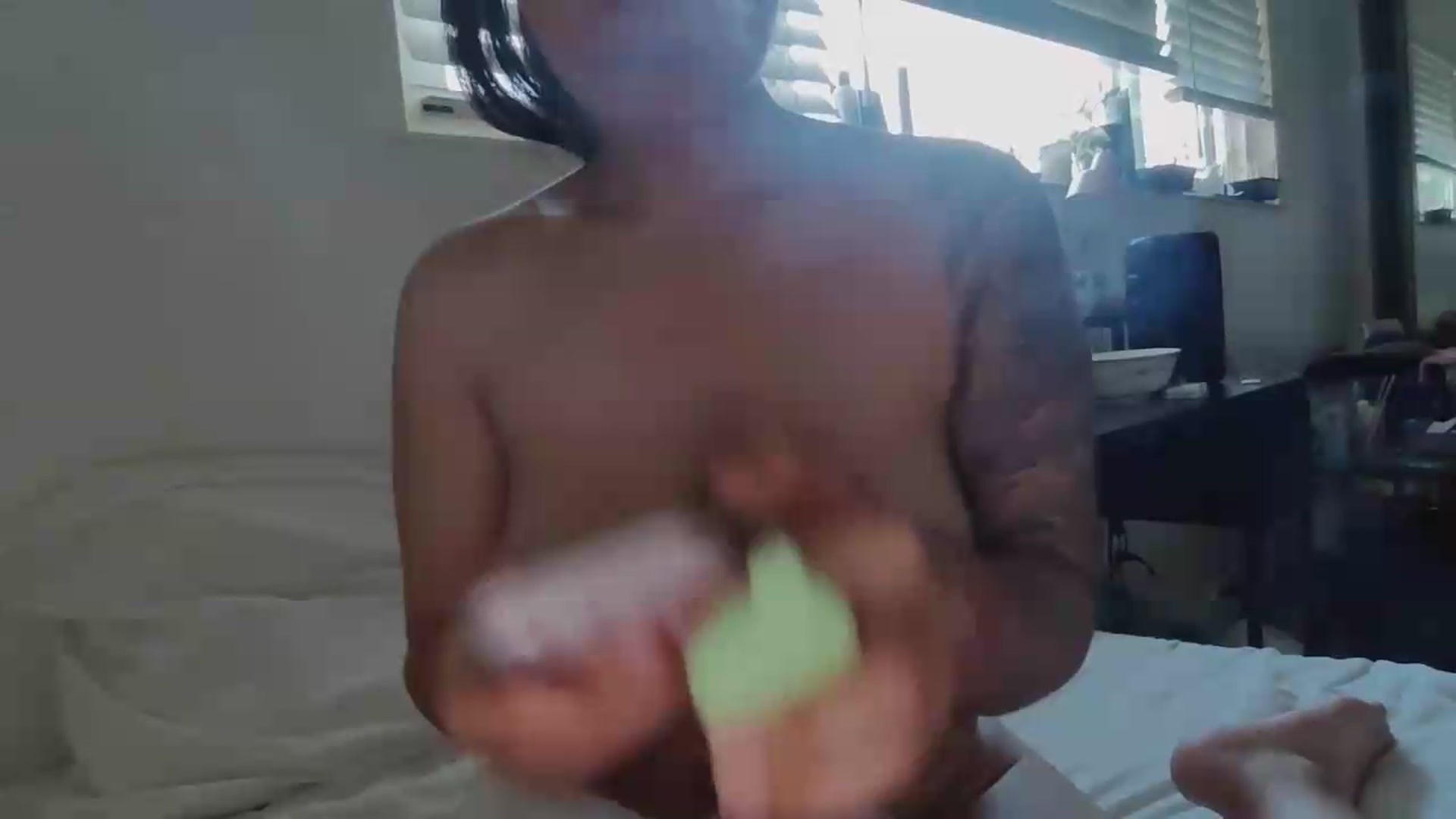 Gallery image thumbnail from trvnkitty's myfreecams stream on, 07/17/2026, 01:12 image 3 of 20