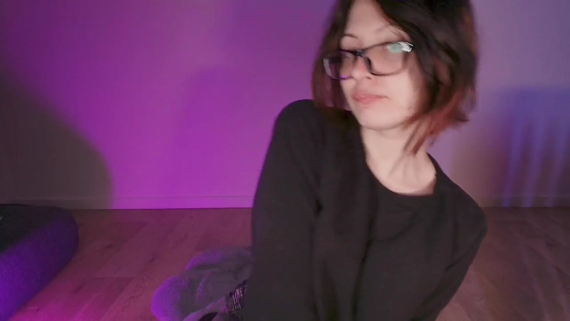 Gallery image thumbnail from ughfine's myfreecams stream on, 09/10/2025, 05:27 image 2 of 20