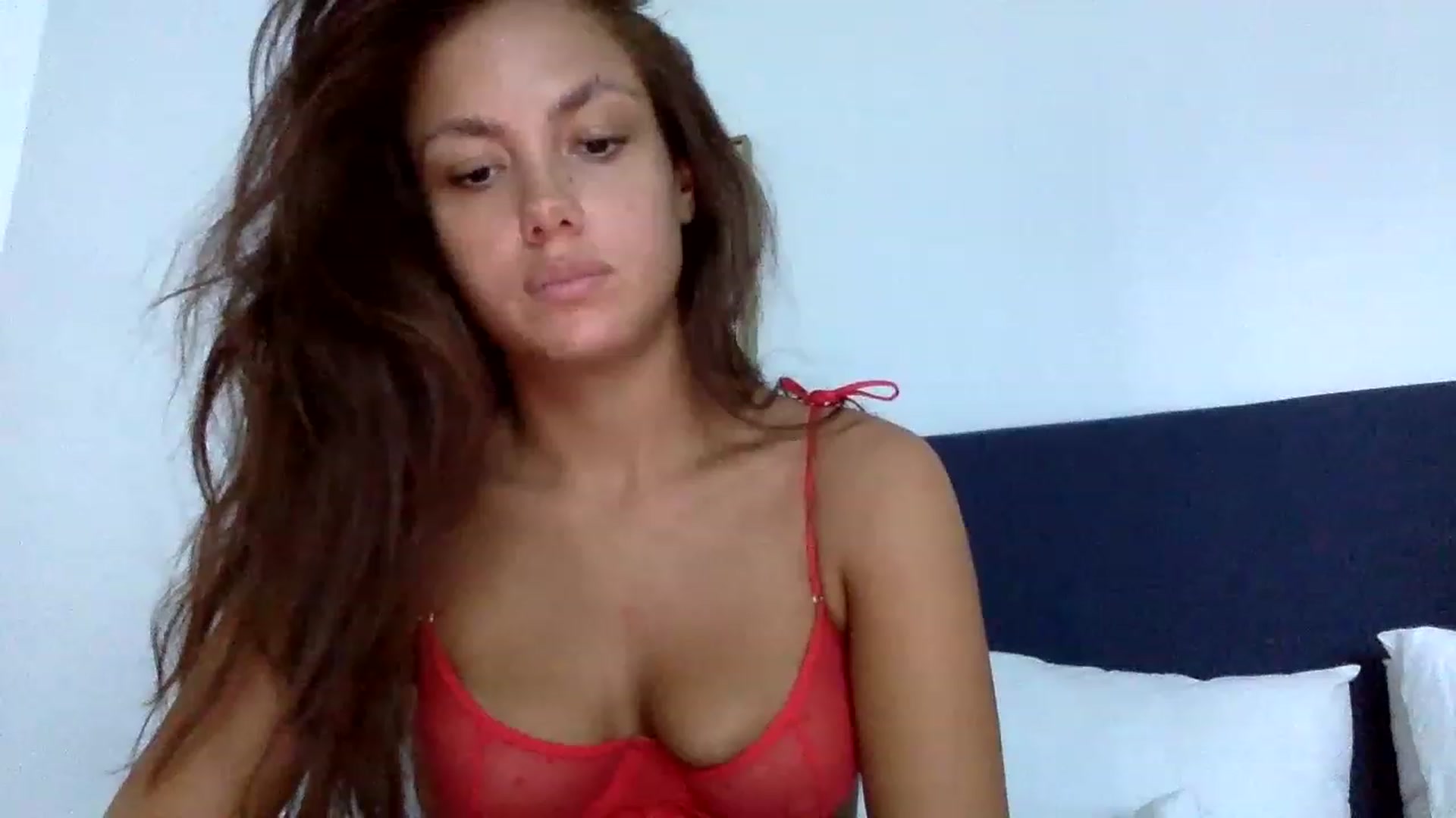 Gallery image thumbnail from ukbabe18's myfreecams stream on, 11/23/2022, 12:02 image 16 of 20