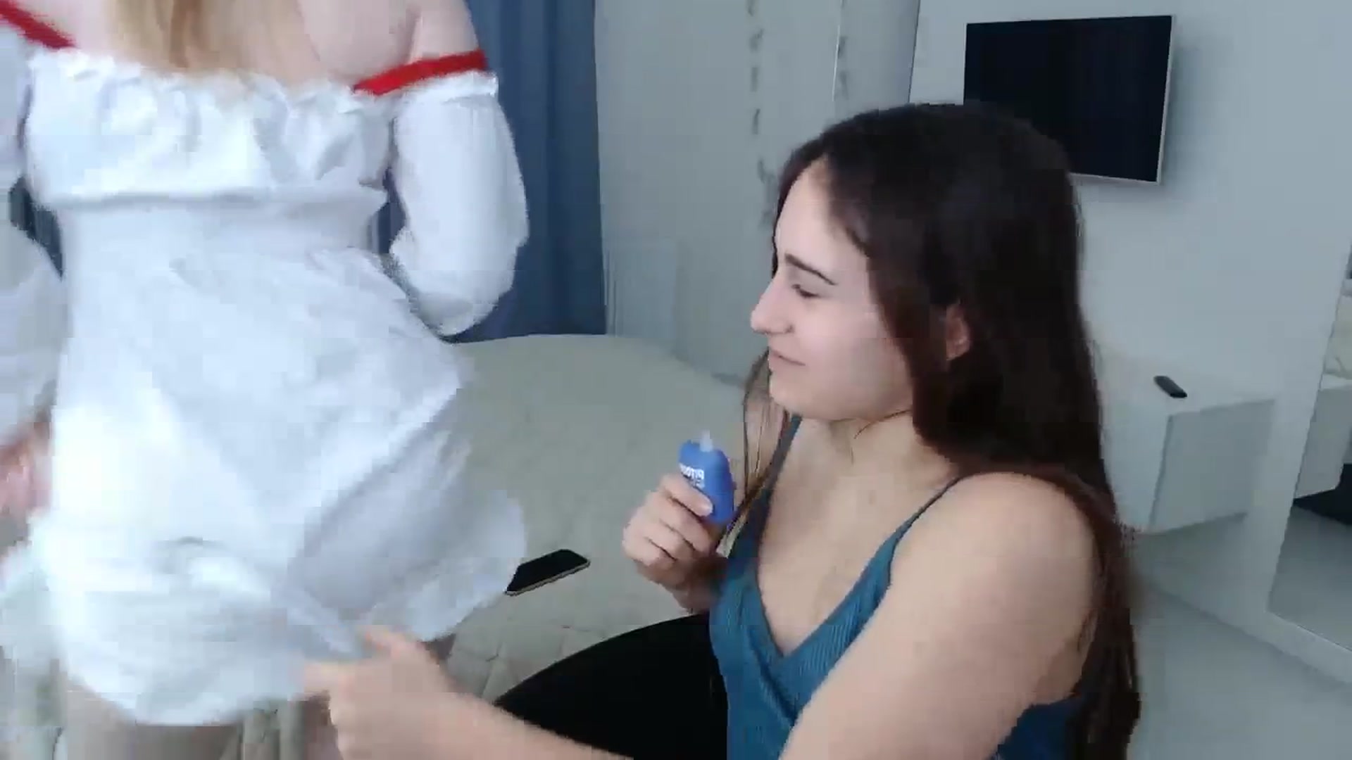 Gallery image thumbnail from ulohu's myfreecams stream on, 01/01/2024, 13:04 image 3 of 20