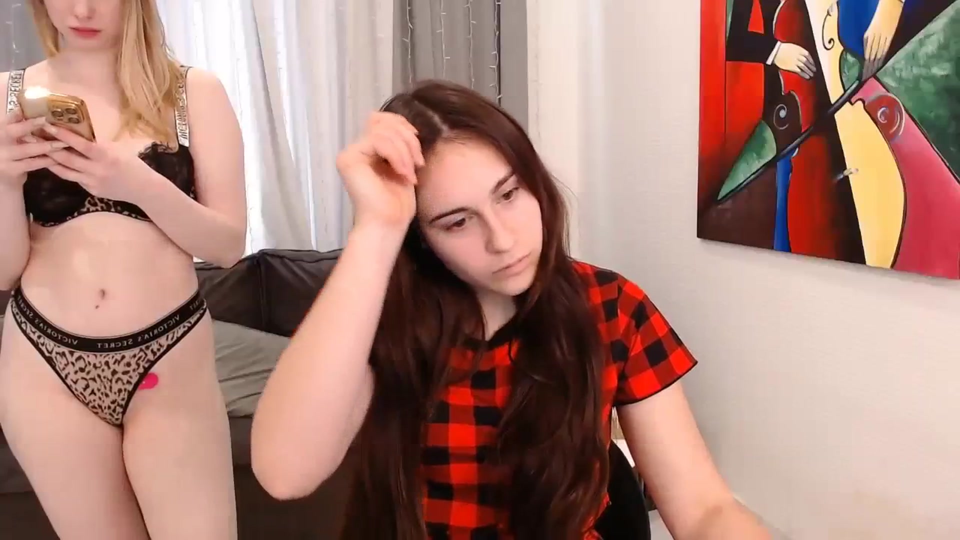 Gallery image thumbnail from ulohu's myfreecams stream on, 02/03/2024, 11:46 image 12 of 20