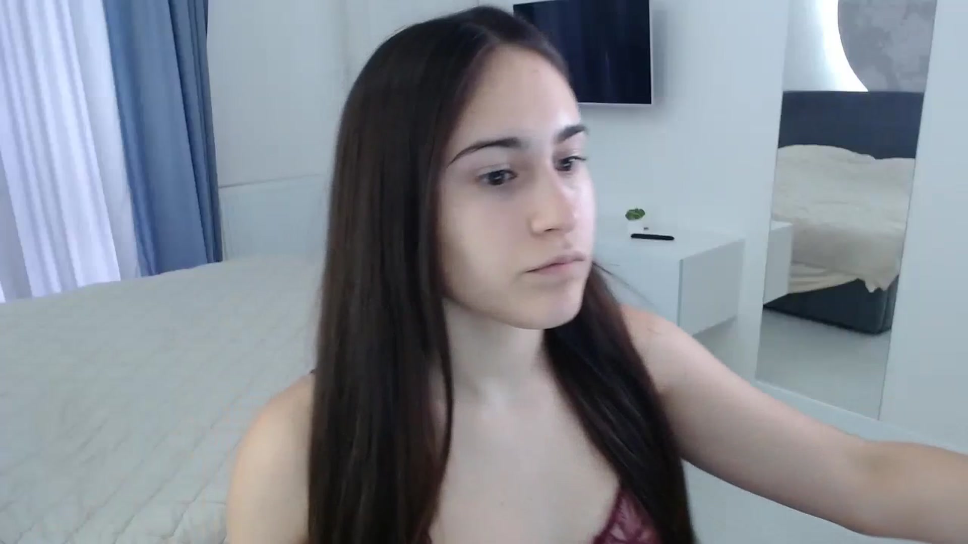 Gallery image thumbnail from ulohu's myfreecams stream on, 02/16/2024, 13:10 image 19 of 20