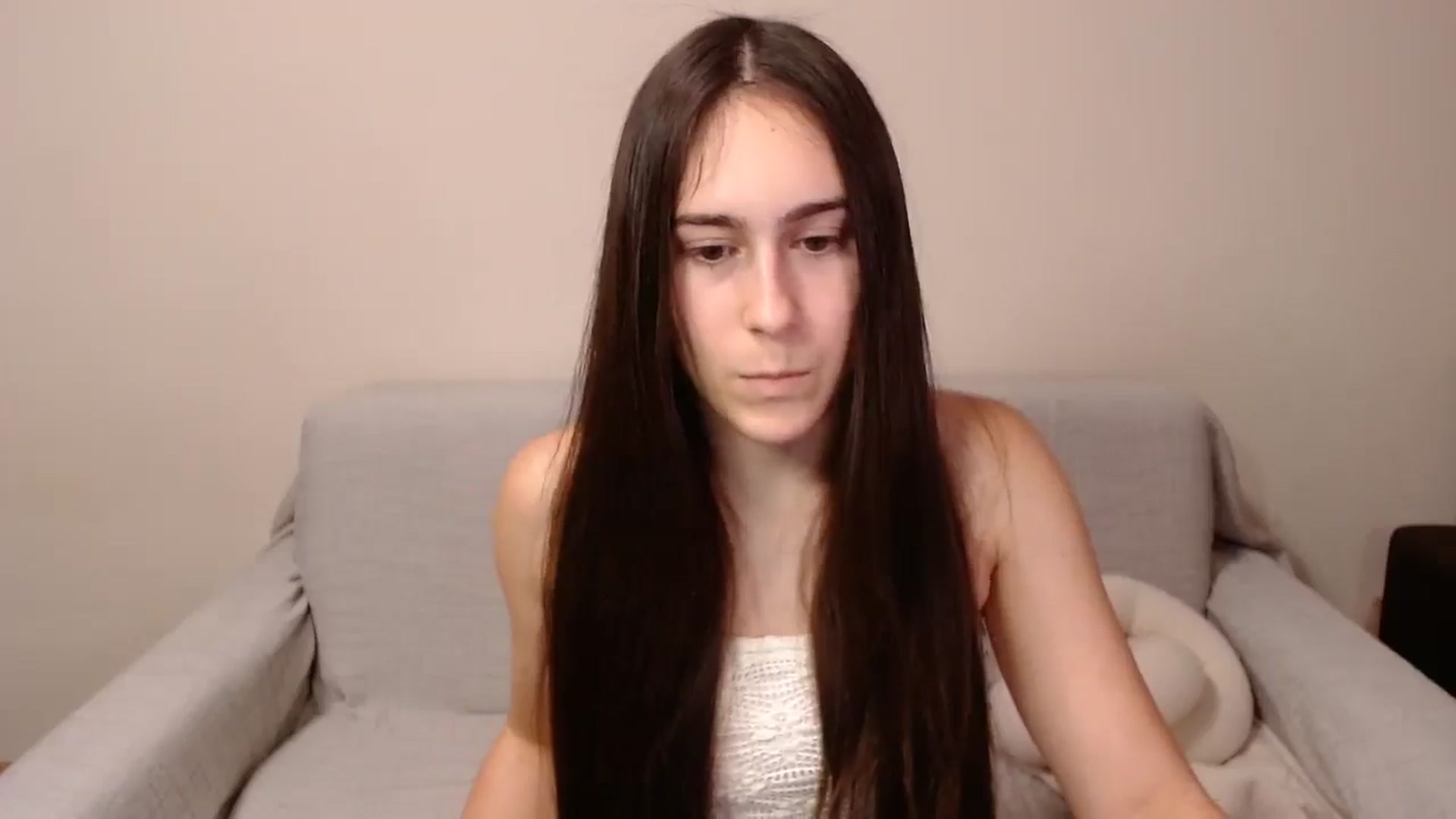 Gallery image thumbnail from ulohu's myfreecams stream on, 12/24/2024, 24:20 image 19 of 20