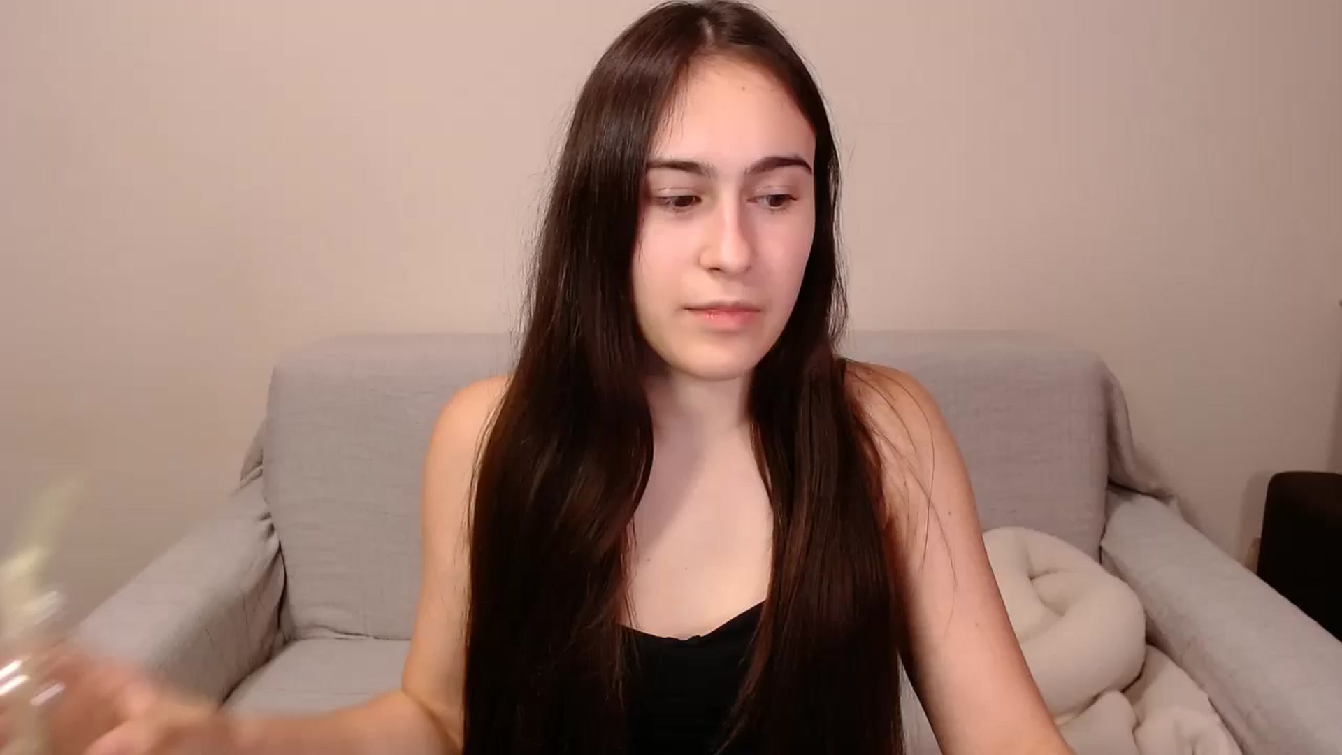 Gallery image thumbnail from ulohu's myfreecams stream on, 12/24/2024, 23:10 image 11 of 20
