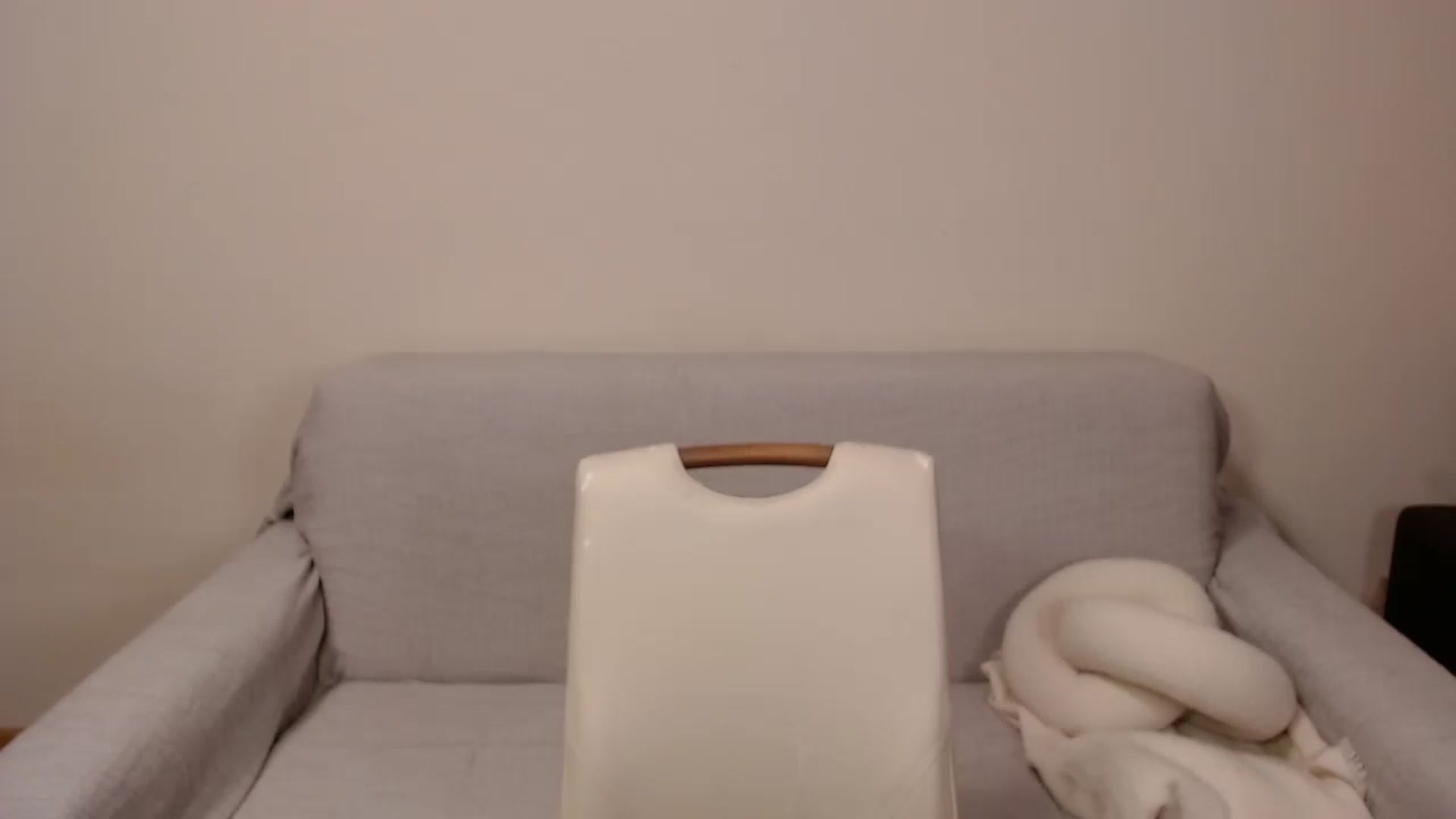 Gallery image thumbnail from ulohu's myfreecams stream on, 12/27/2024, 24:09 image 13 of 20