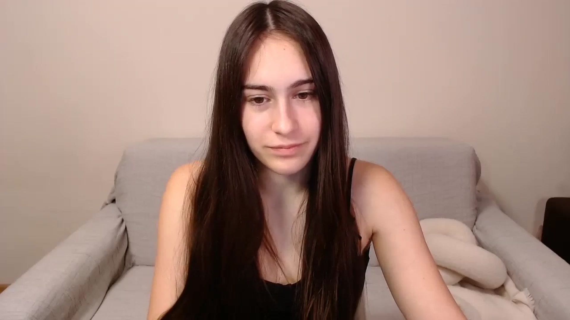 Gallery image thumbnail from ulohu's myfreecams stream on, 12/27/2024, 24:09 image 9 of 20
